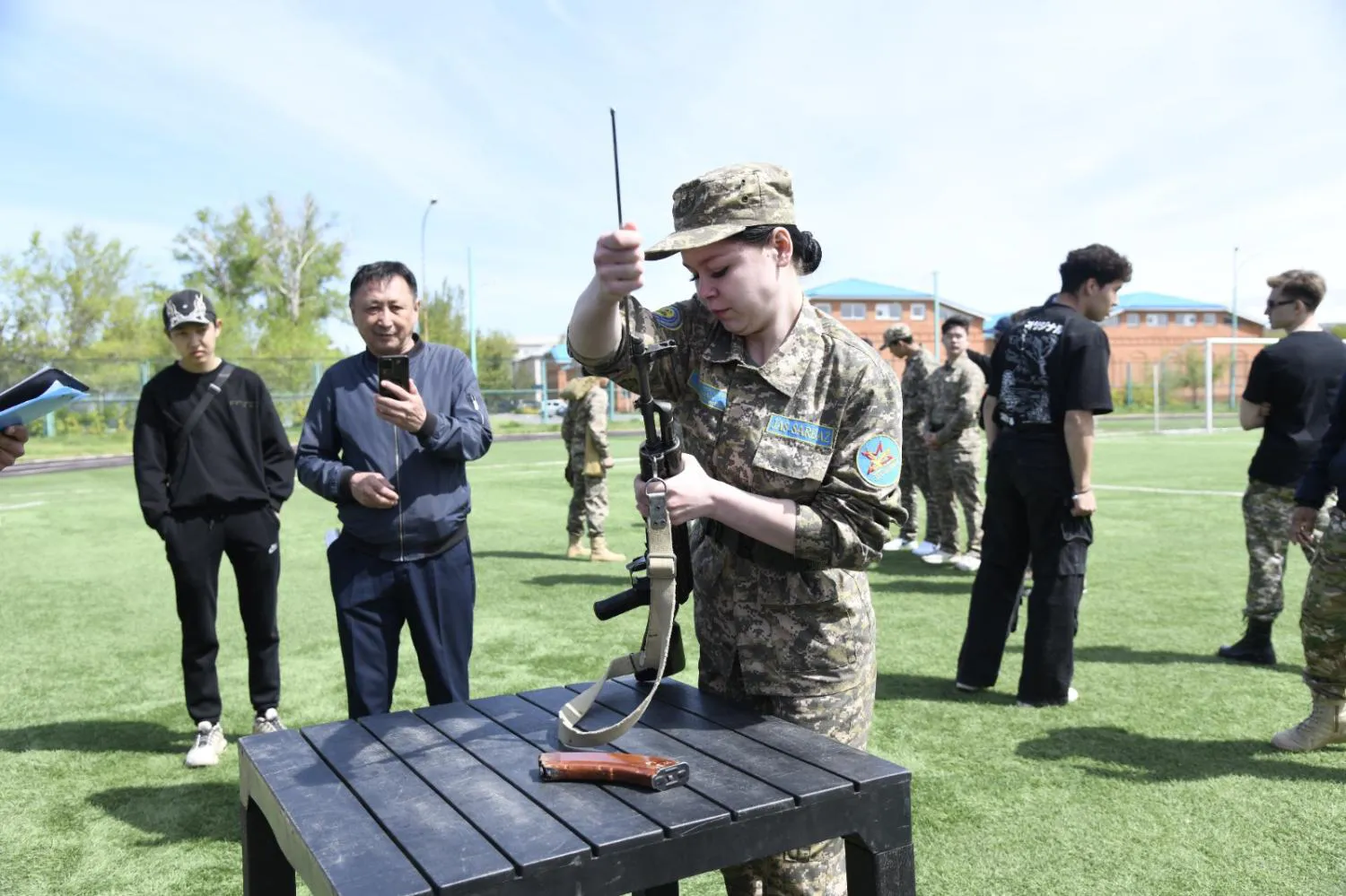 Военно-патриотический турнир среди учащихся колледжей проходит в столице