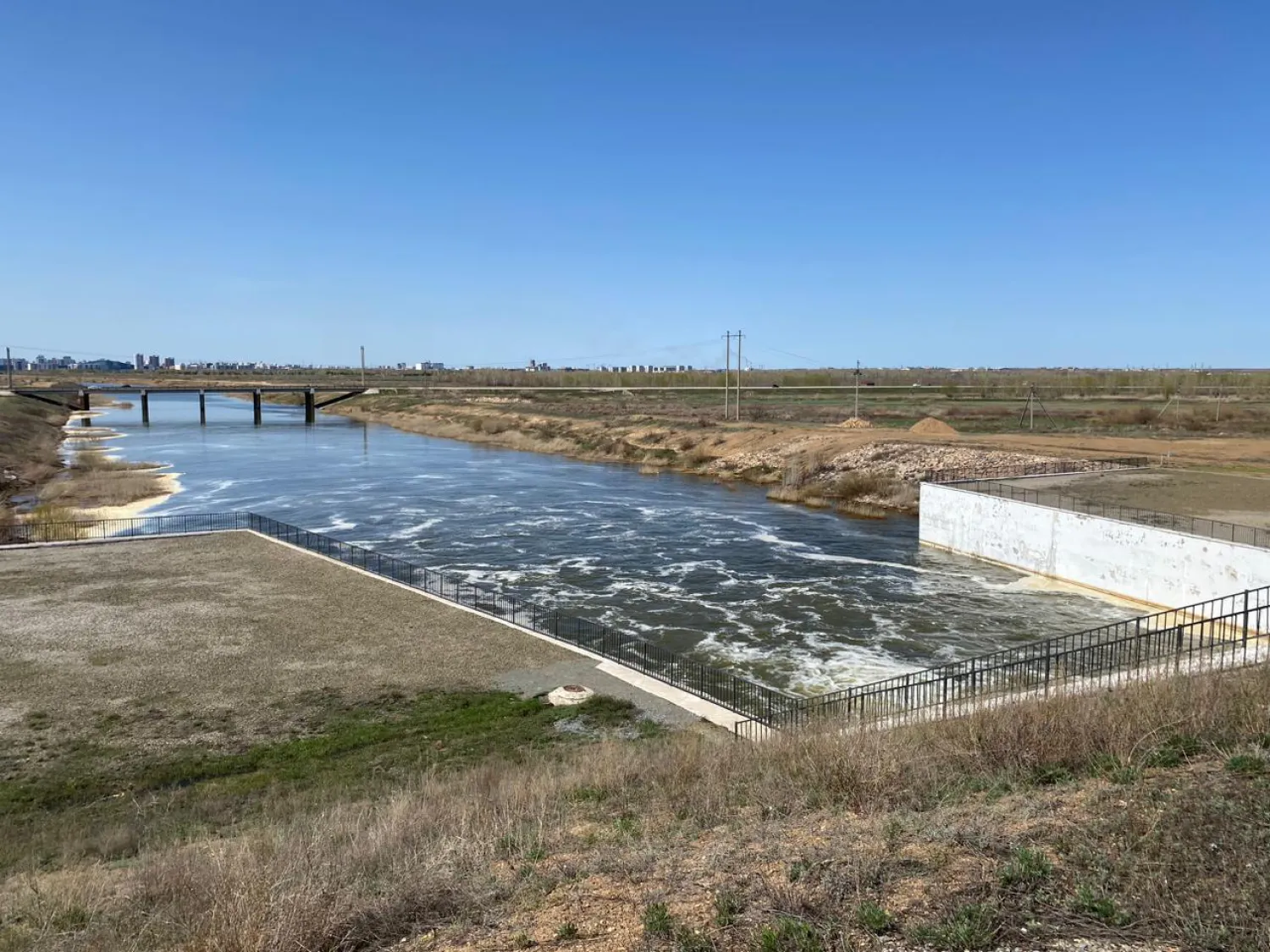 Депутаты проверили состояние столичного водохранилища