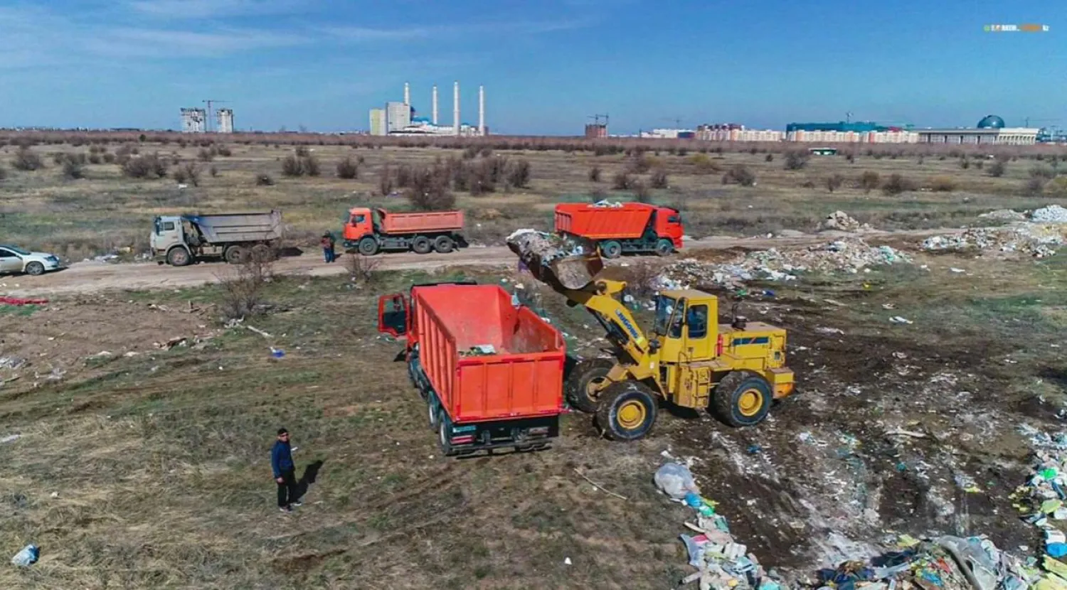 В Астане продолжается борьба со стихийными свалками