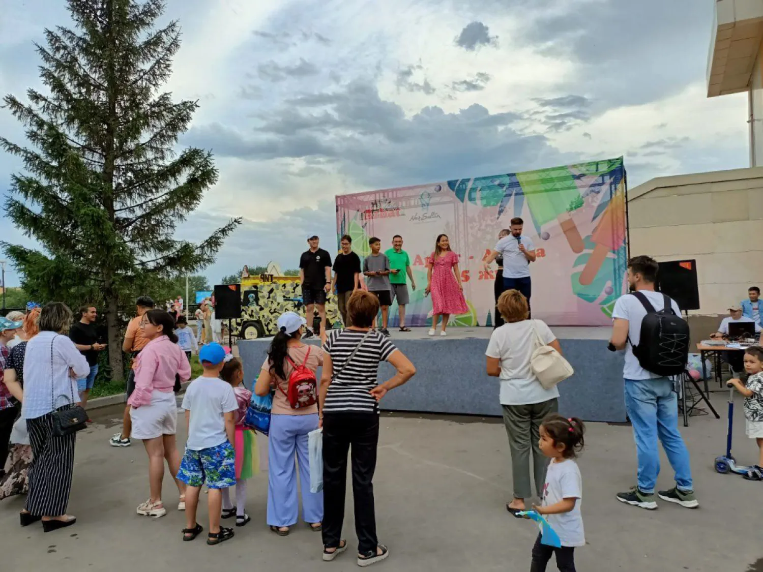 Фестиваль «Esirtkisiz FEST» за жизнь без наркотиков