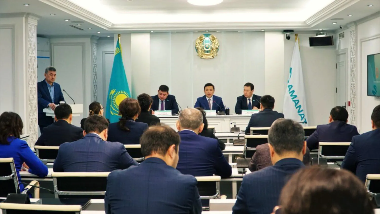 В столице провели расширенное заседание депутатской фракции городского филиала партии «AMANAT»