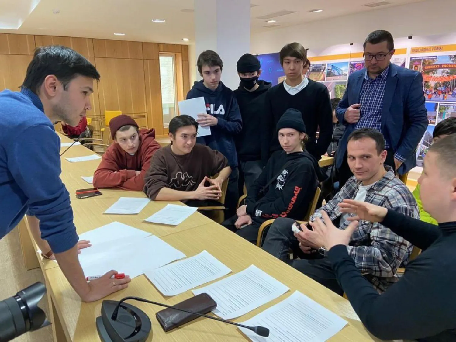 Концепцию будущих дворов и общественных пространств обсуждают жители столицы