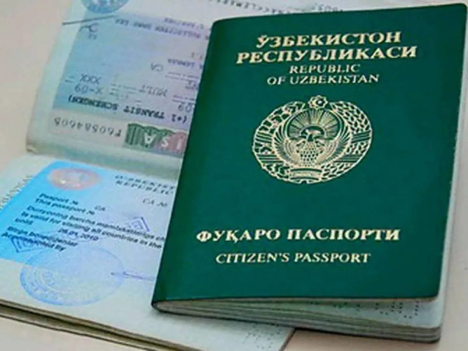 Два гражданина Узбекистана незаконно работали на столичном рынке