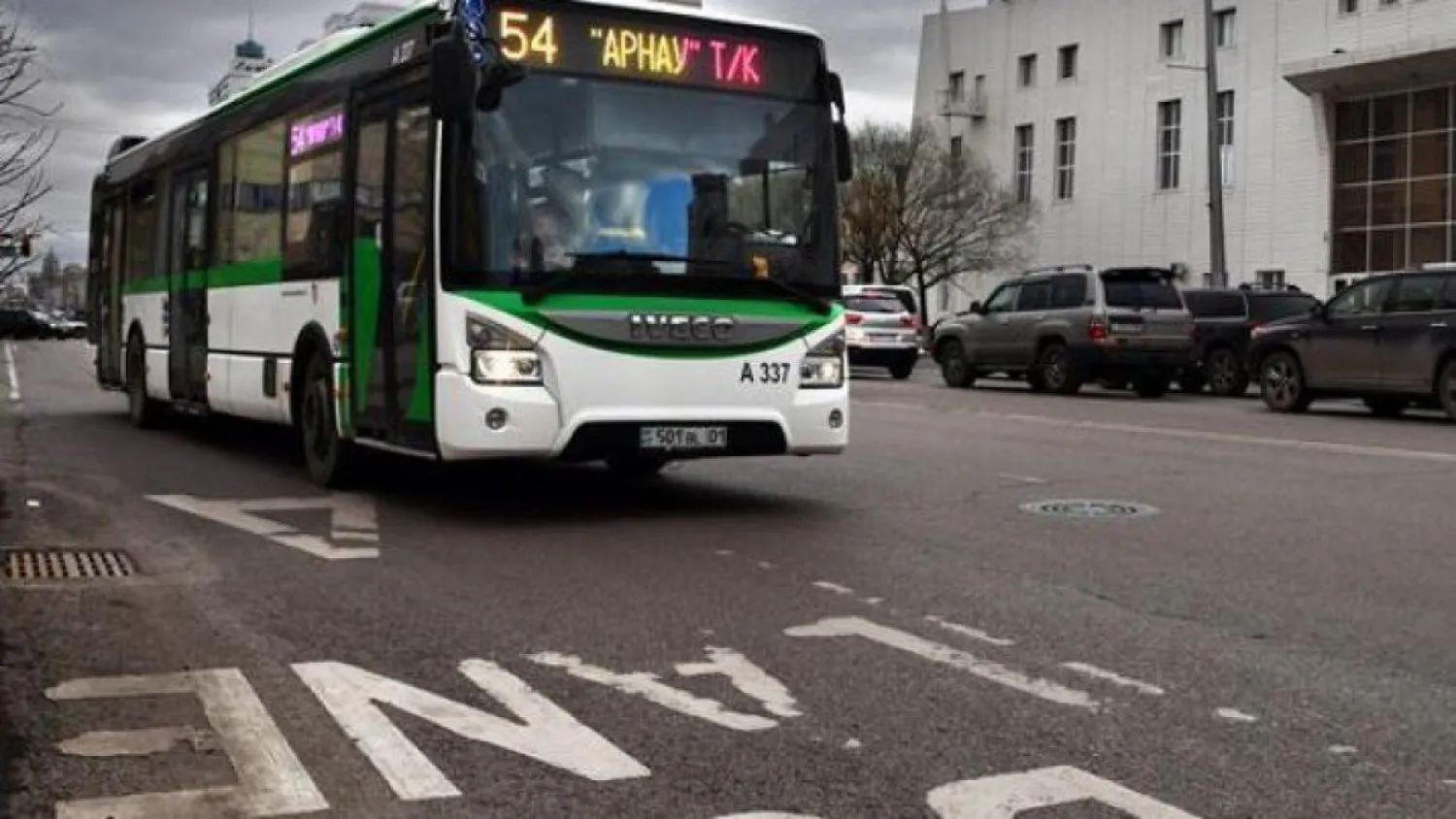 Разрешат ли автомобилям ездят по Bus Lаne в столице