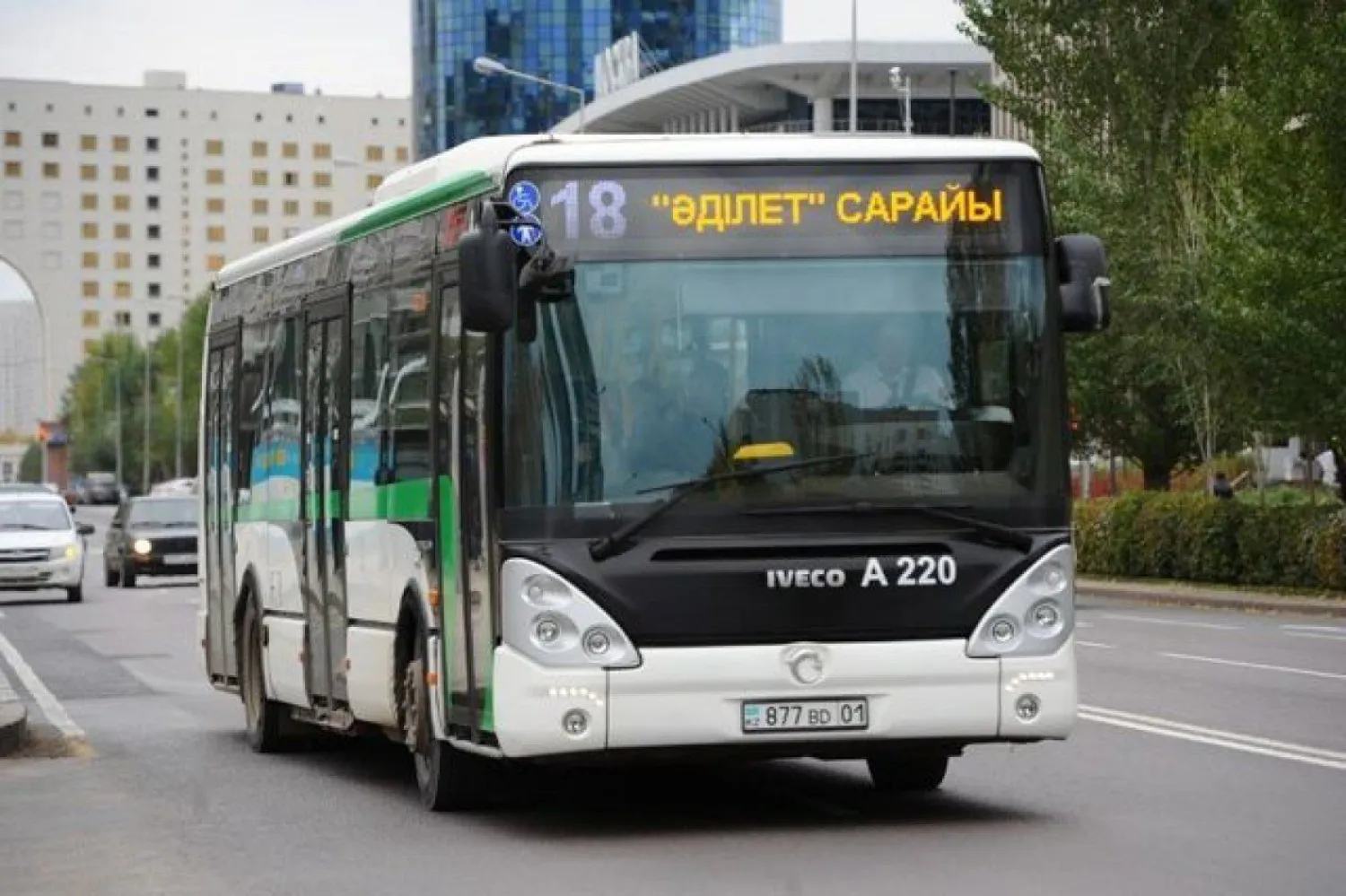 Водитель автобуса выехал на встречную полосу в Нур-Султане