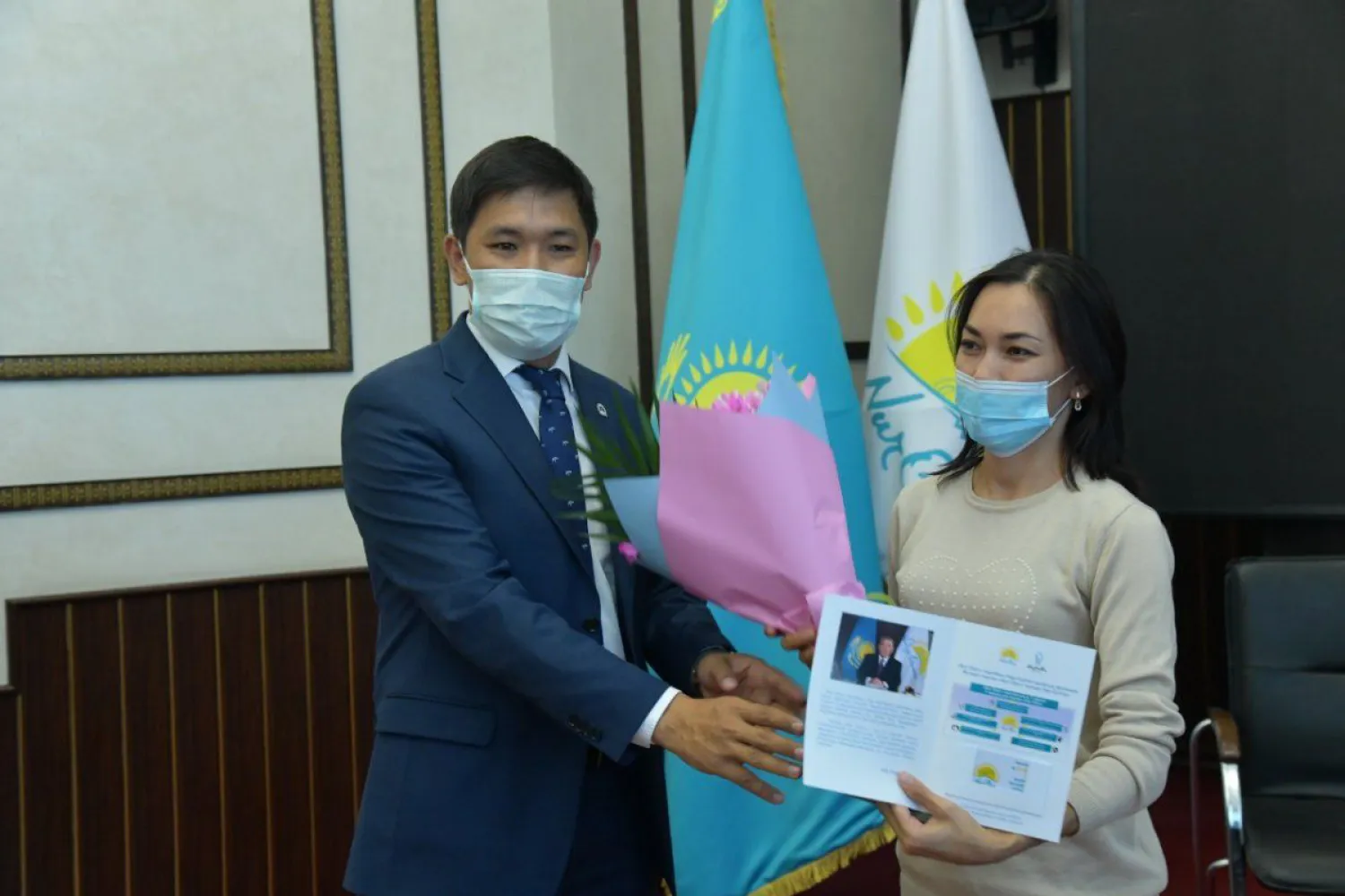 Ровесники Независимости вступили в партию Nur Otan