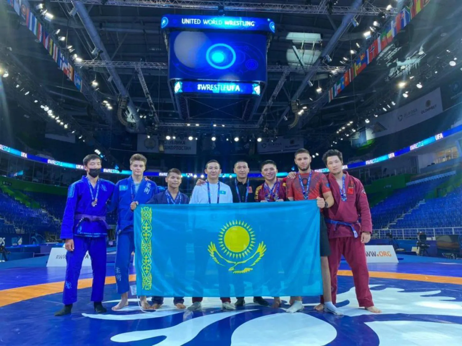 Восемь медалей привезли с чемпионата мира по грэпплингу спортсмены из Нур-Султана