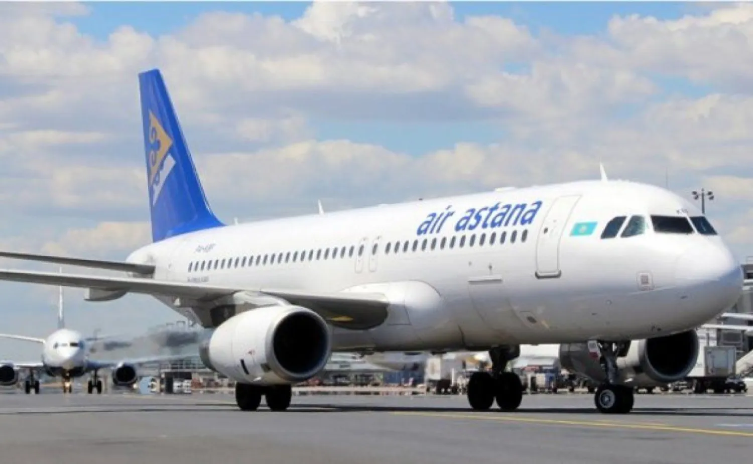 В самолет ударила молния: в Air Astana прокомментировали случившееся