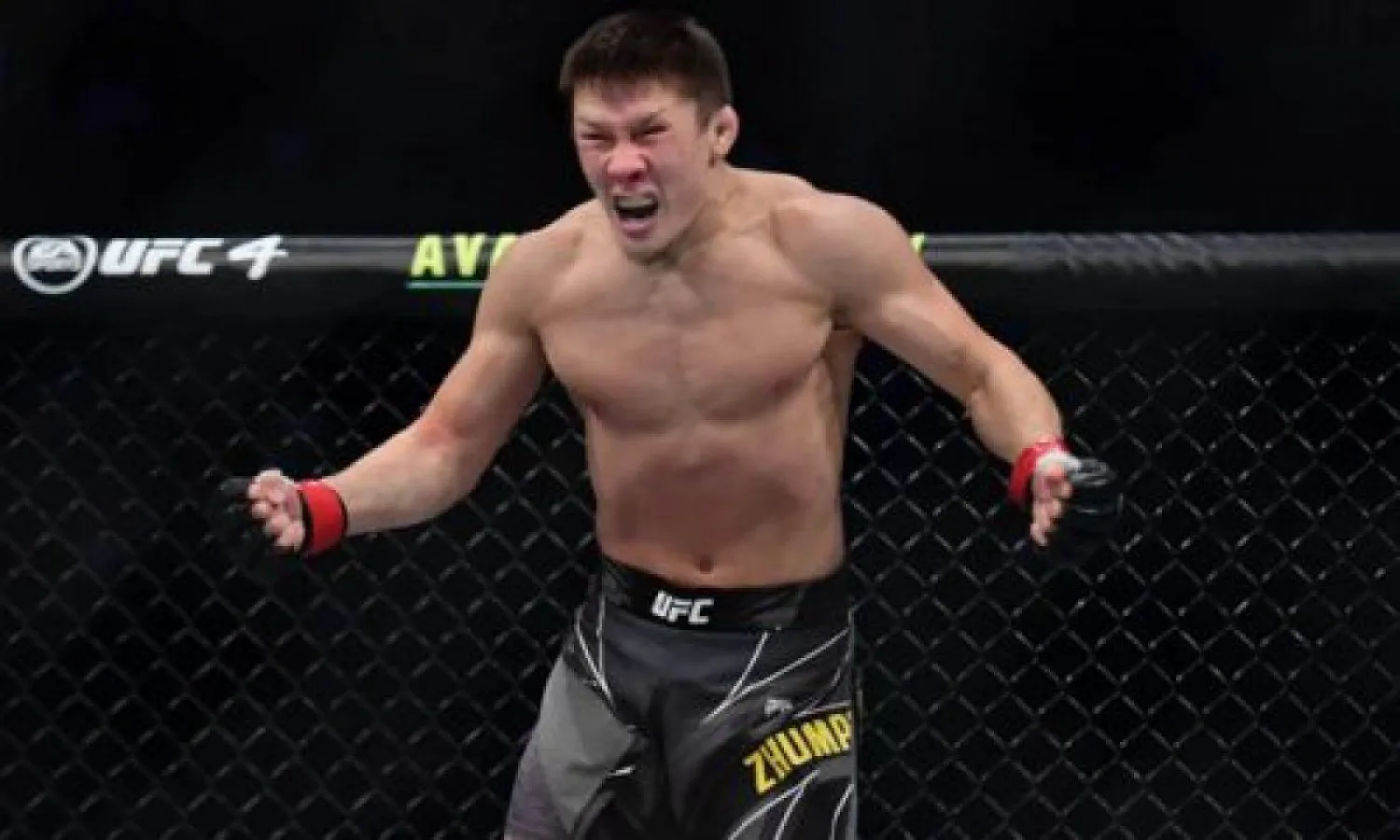 Стал известен гонорар Жалгаса Жумагулова за первый победный бой в UFC