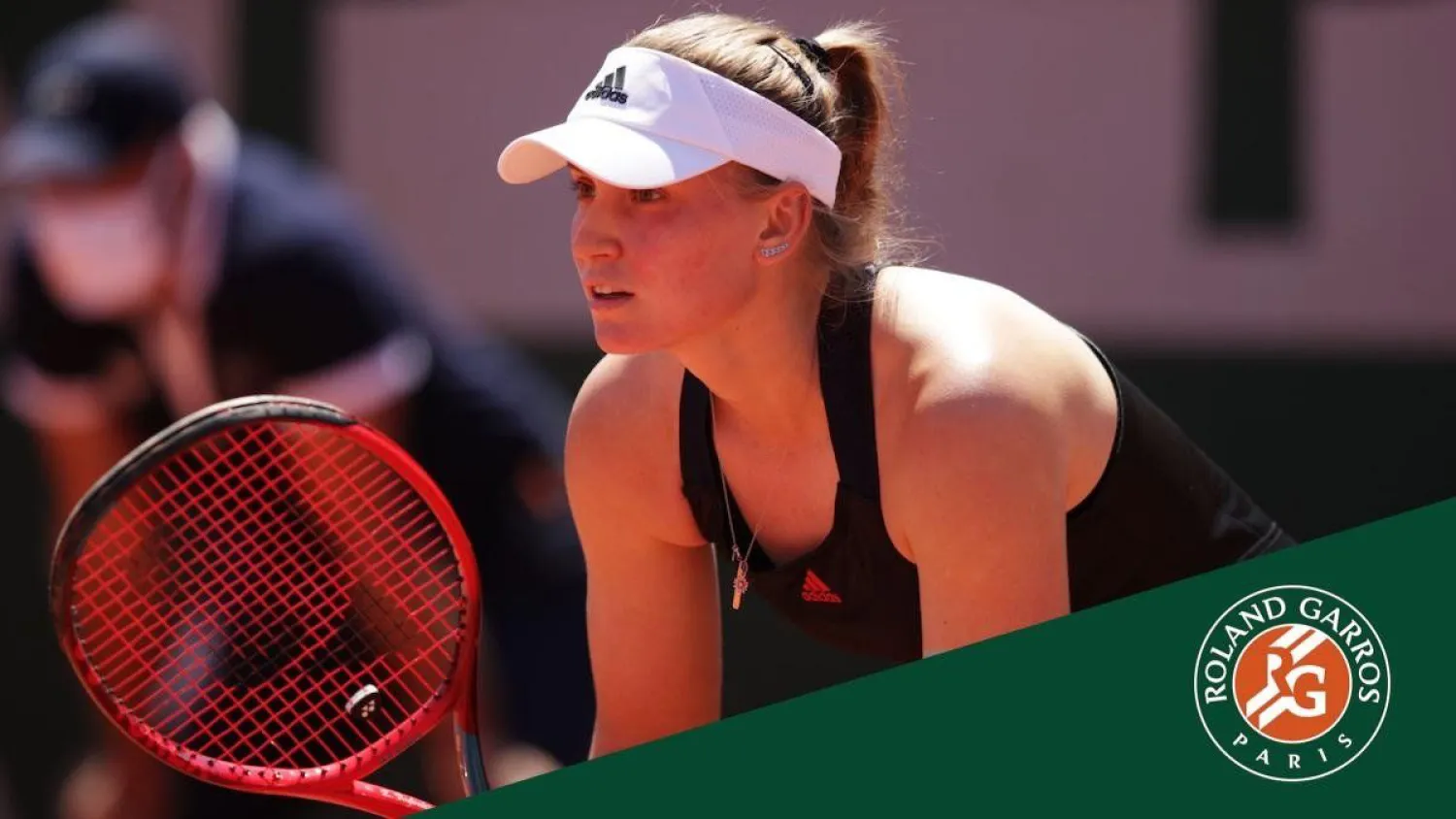 Елена Рыбакина впервые в карьере вышла в третий круг "Ролан Гаррос"