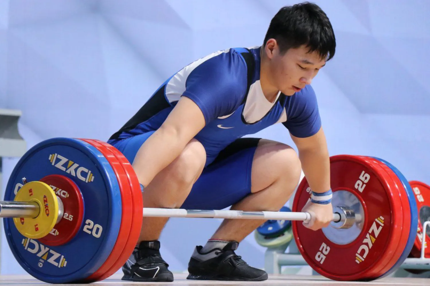 Казахстан завоевал еще одно "золото" на чемпионате мира по тяжелой атлетике