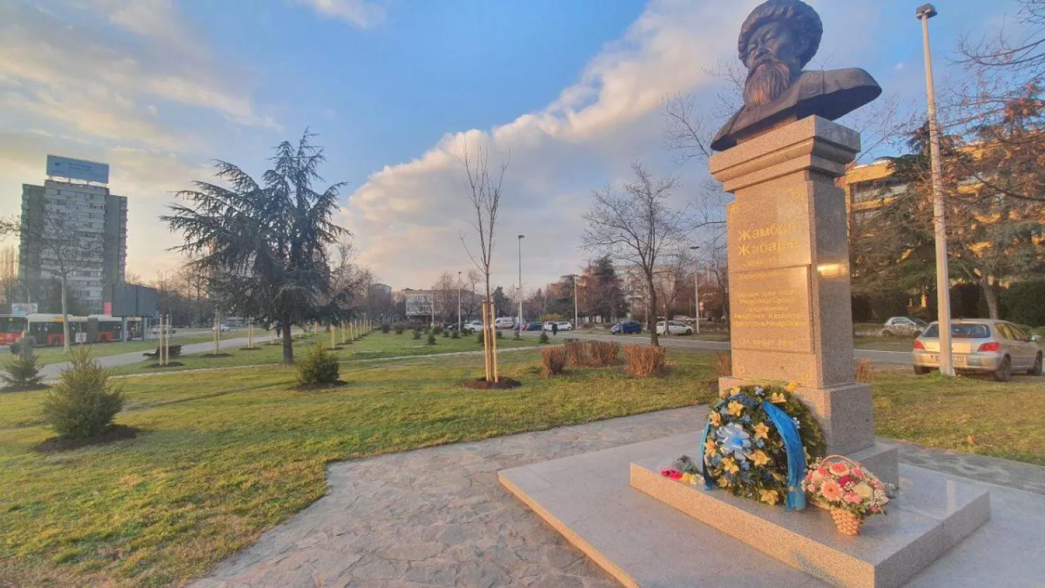 Аллею казахстанско-сербской дружбы открыли в Белграде
