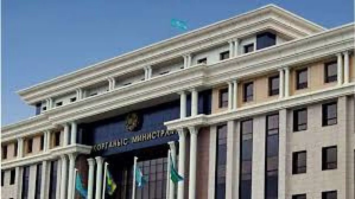Более 100 тысяч казахстанцев будут приняты на воинскую службу в этом году 