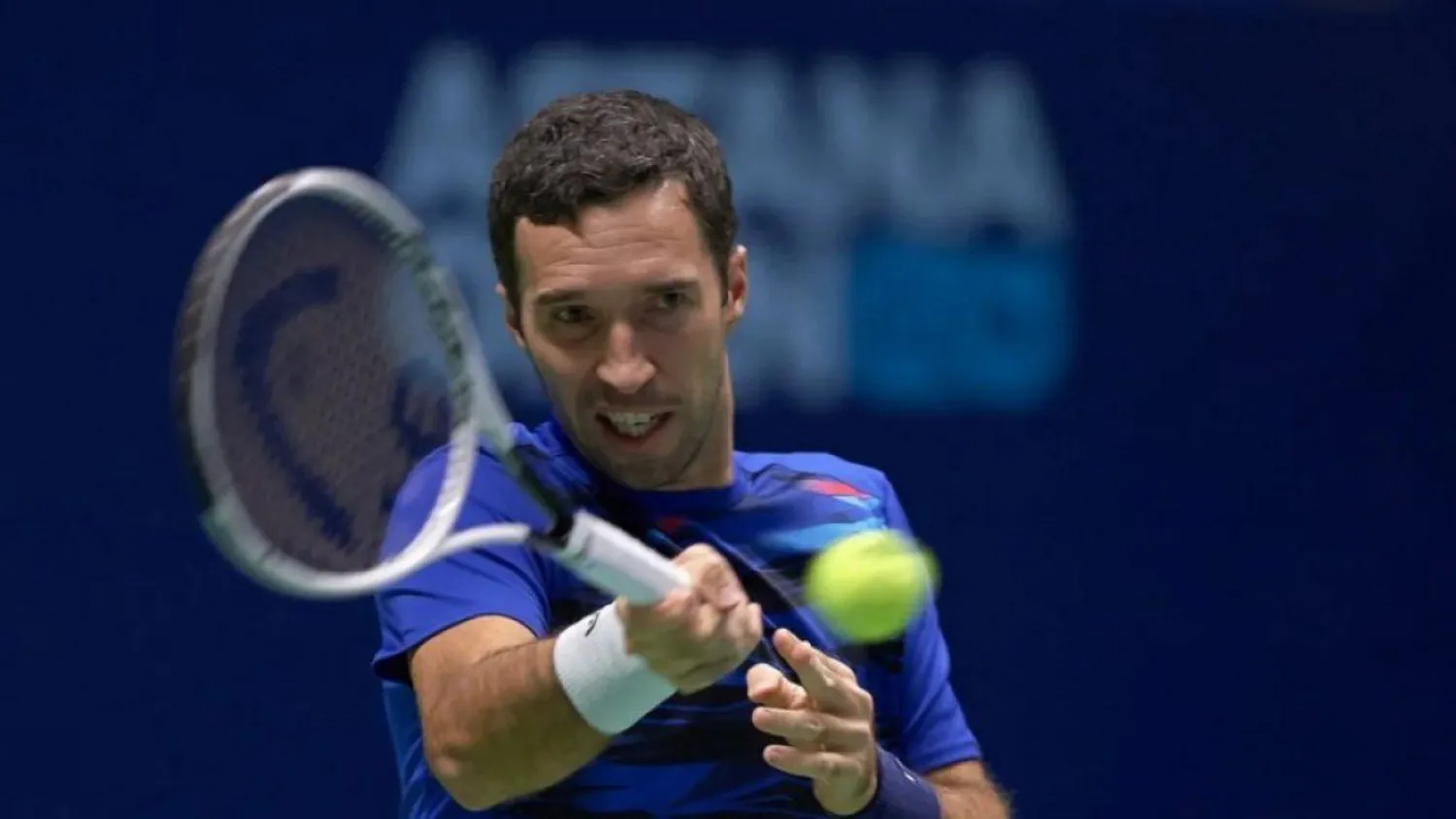 Михаил Кукушкин сенсационно победил в матче с первым сеяным Astana Open Бенуа Пером