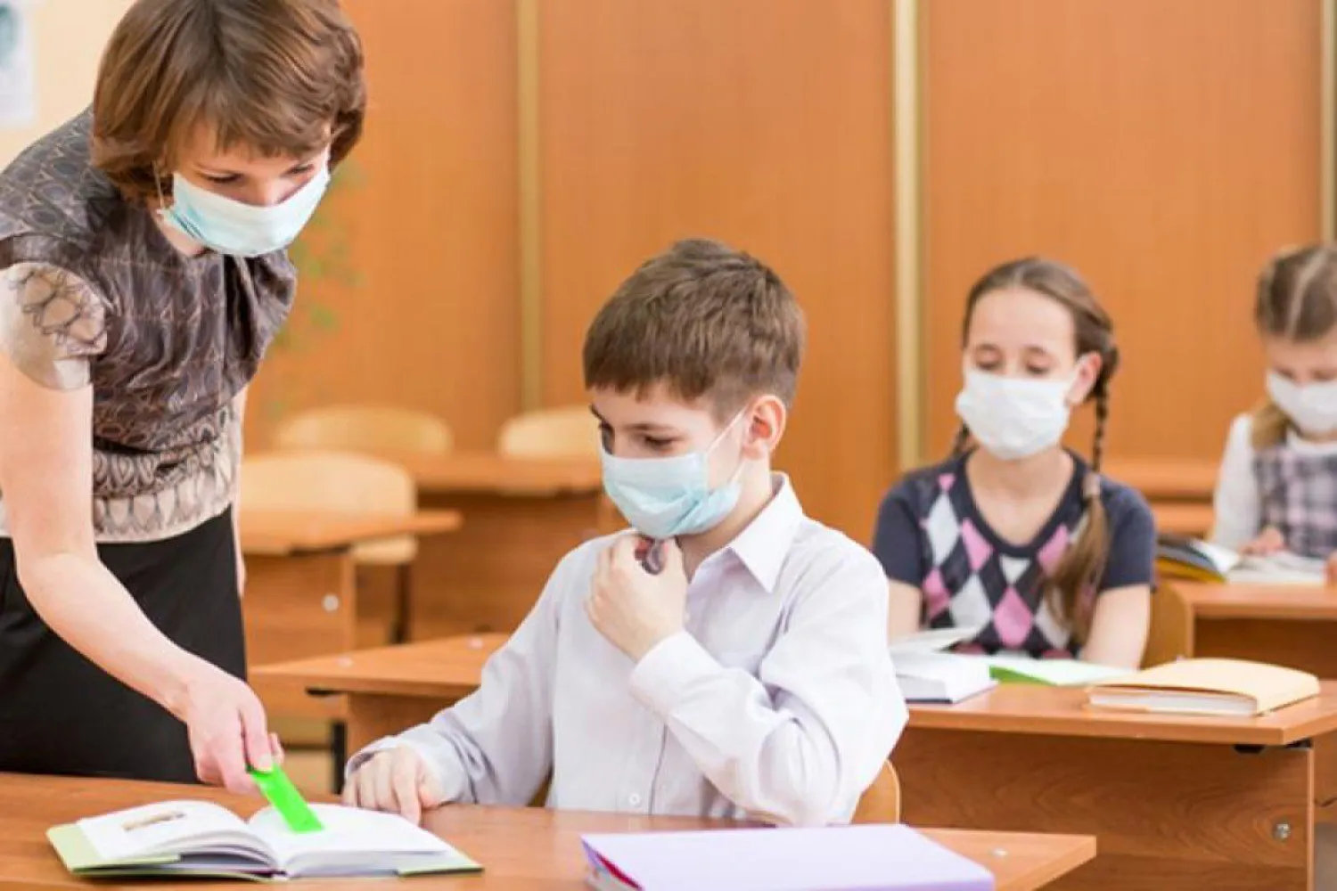 Детям в дежурных классах необязательно надевать перчатки
