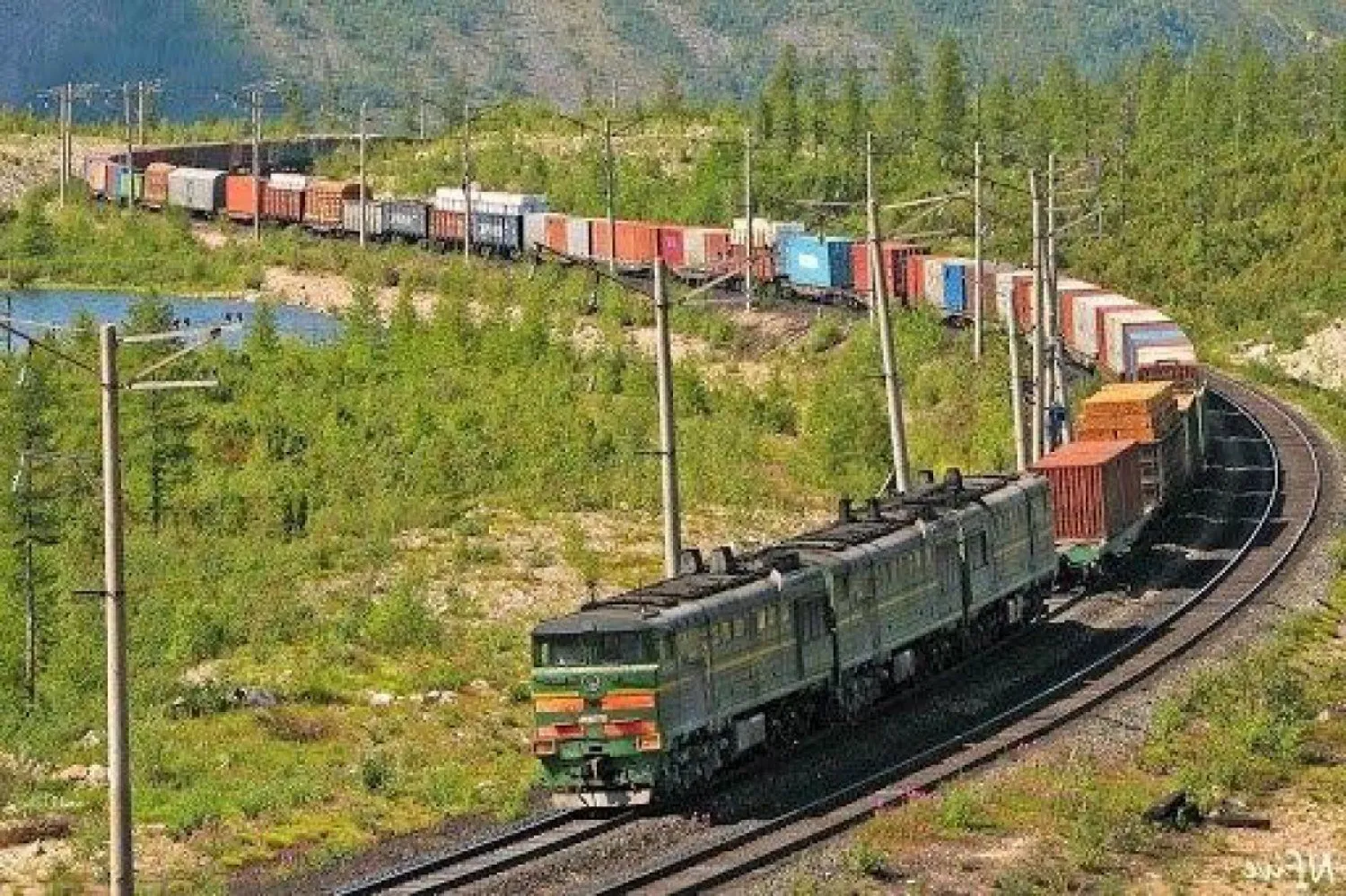 С начала года железнодорожным транспортом перевезено 137 млн. тонн груза