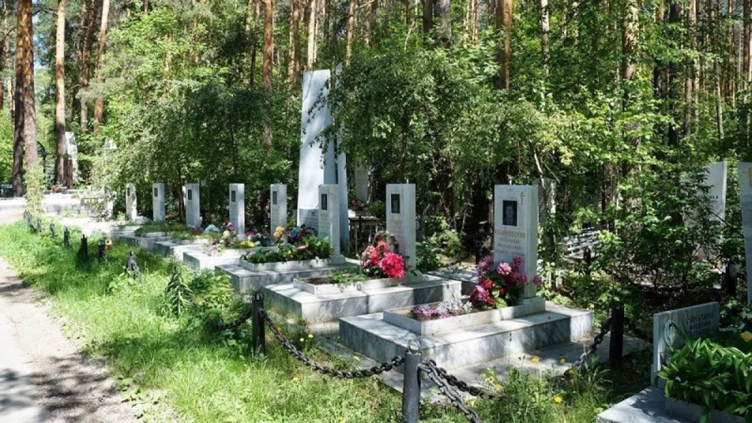 Изменения в правила захоронения умерших от Covid-19 внесли в Казахстане