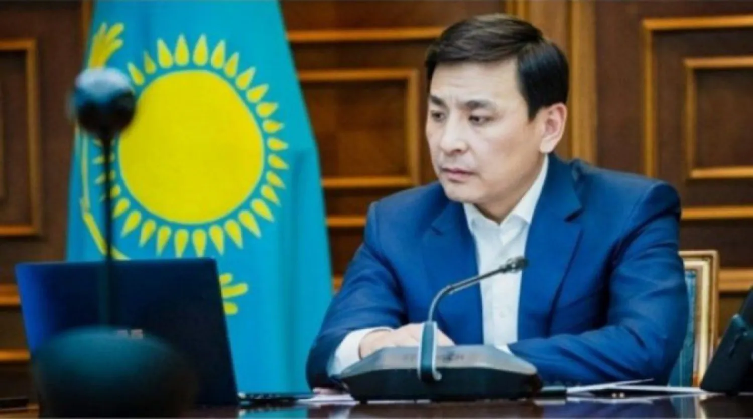 Алтай Кульгинов провел онлайн-совещание со столичными предпринимателями