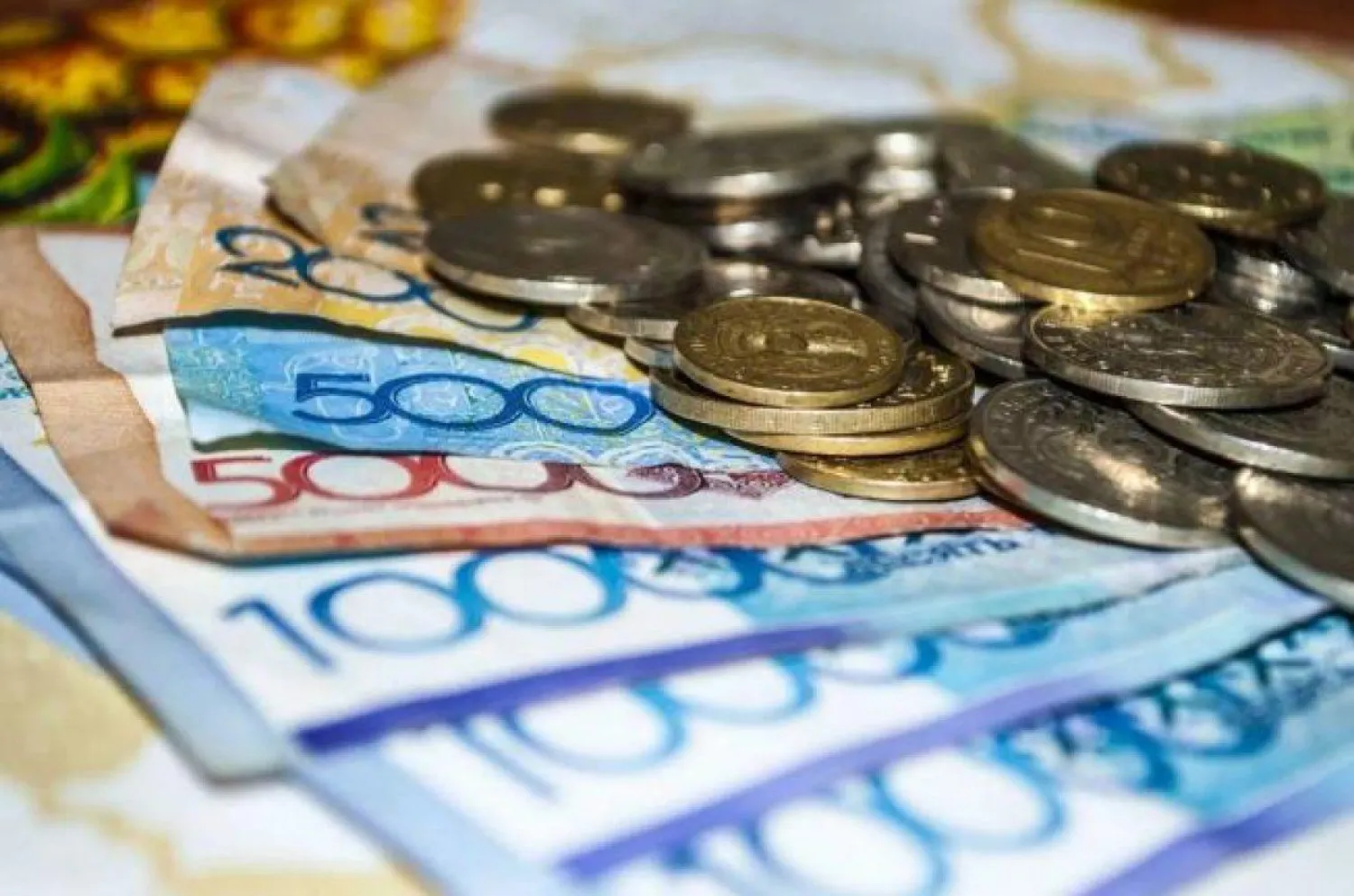 1,5 млн казахстанцев подали заявления на отсрочку выплат по кредитам