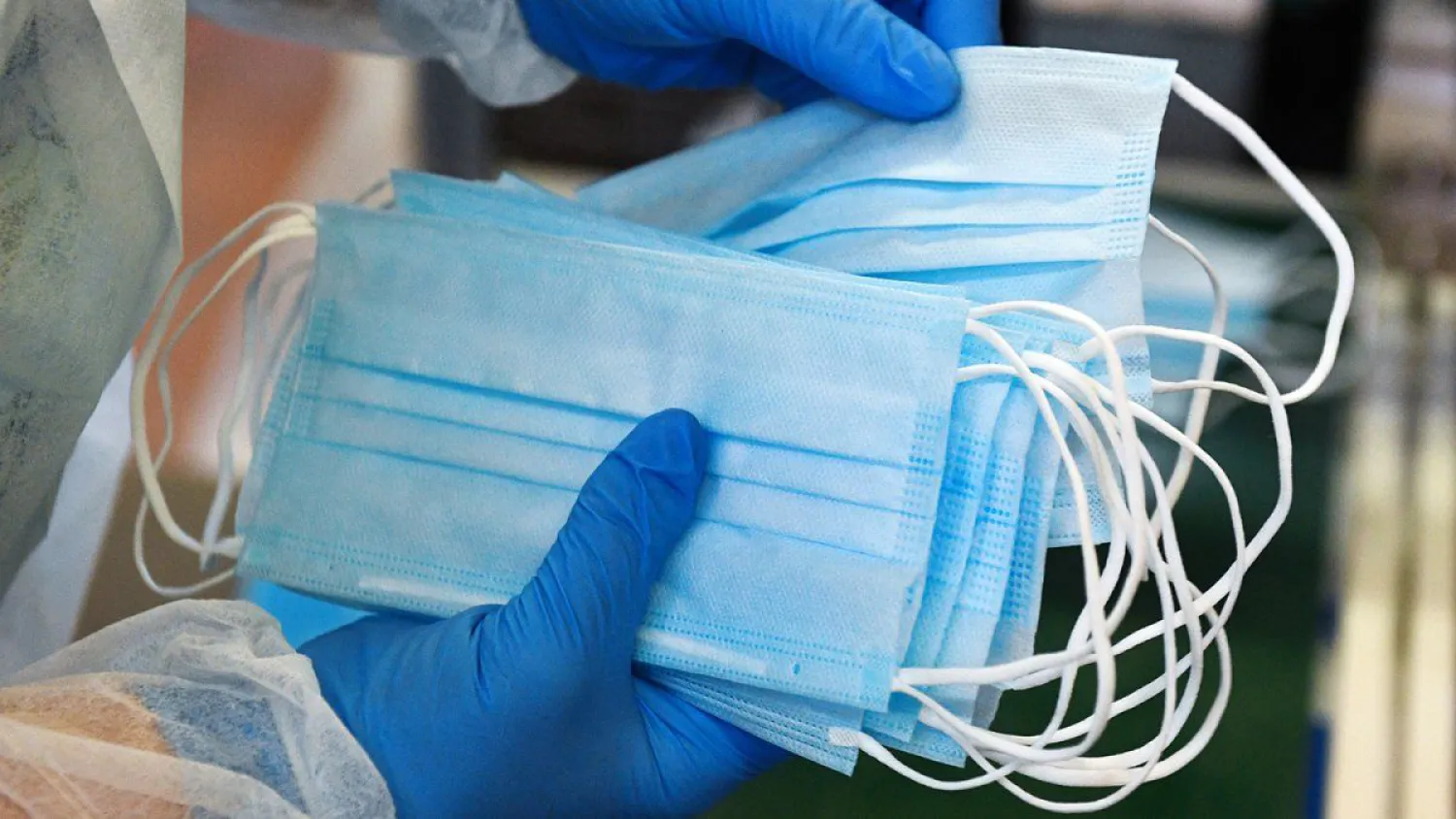 Незаконная реализация масок и дезинфицирующих средств на сумму порядка 2 млн тенге пресечена в столице