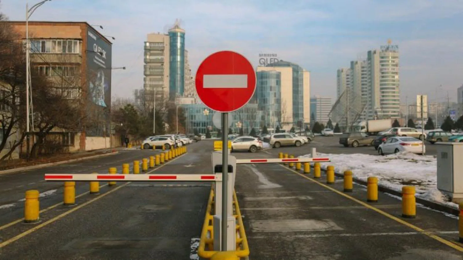 Какие предприятия продолжат работу в столице на период карантина?
