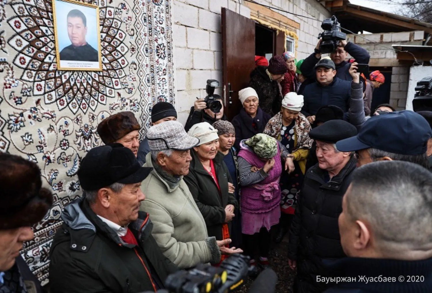 Правительственная комиссия посетила семью погибшего в Кордае