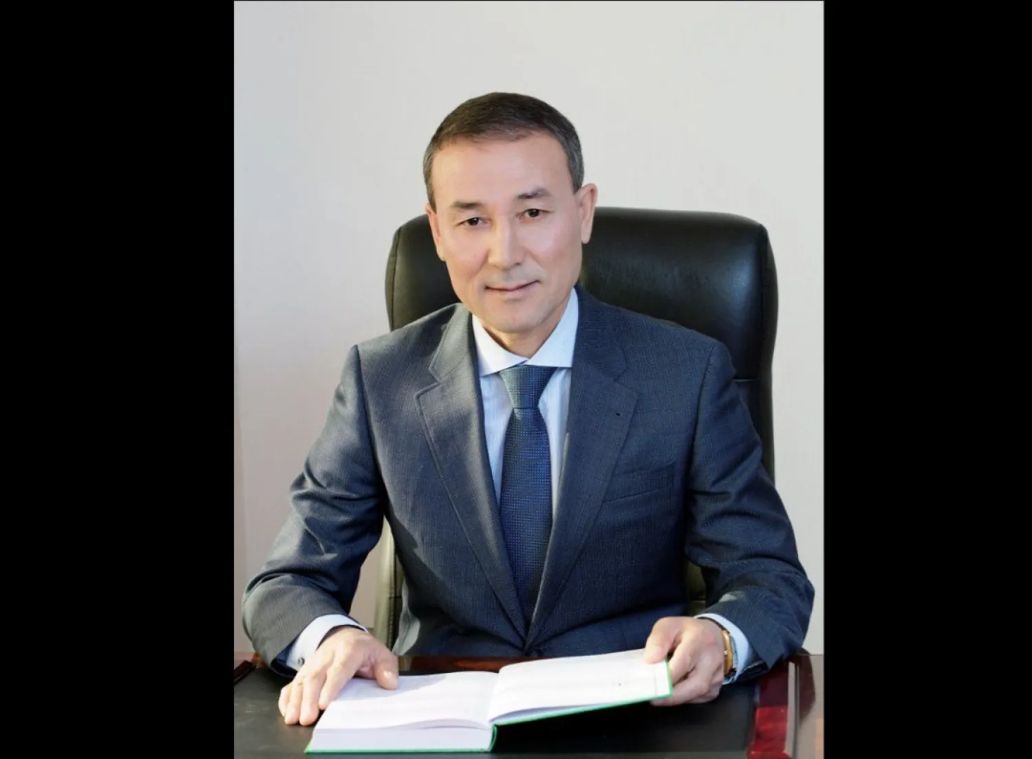 Какие проекты по продвижению казахского языка реализуют в РК