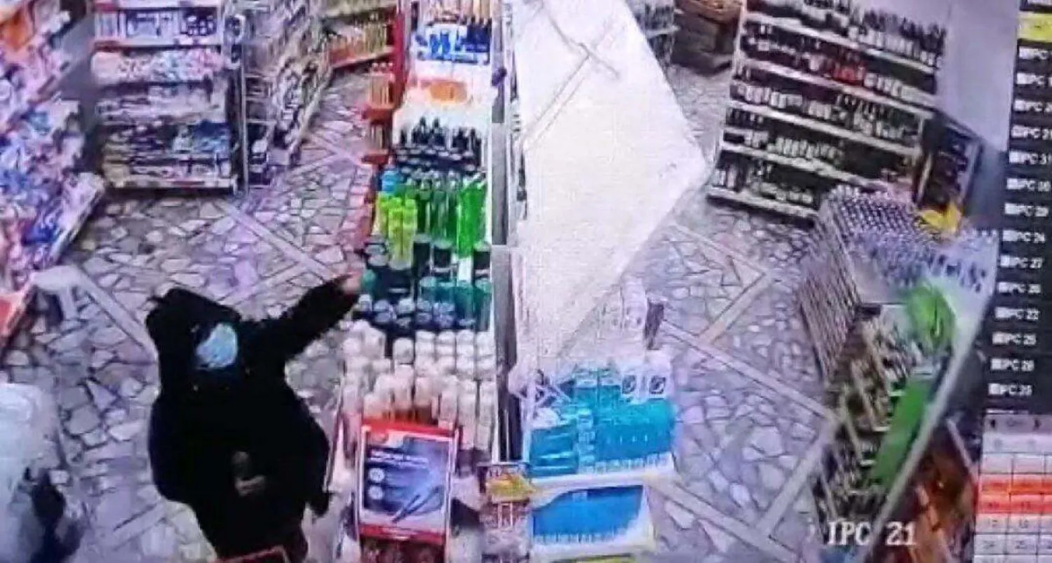 Астанчанин украл из магазина шампуни и лаки для волос