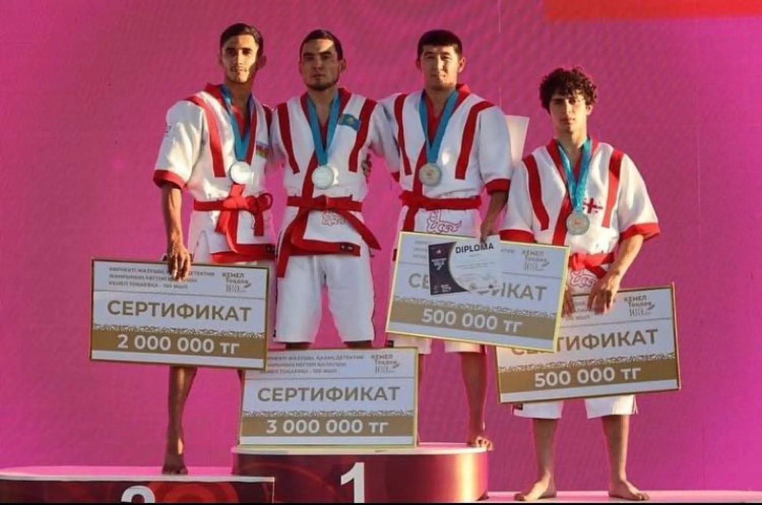 Столичный спортсмен стал чемпионом мира по қазақ күрес