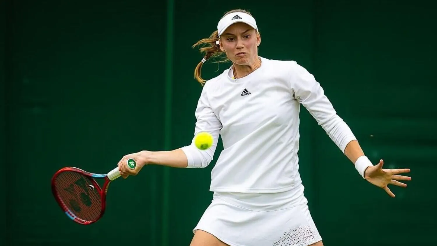 Казахстанка вышла в полуфинал Уимблдона