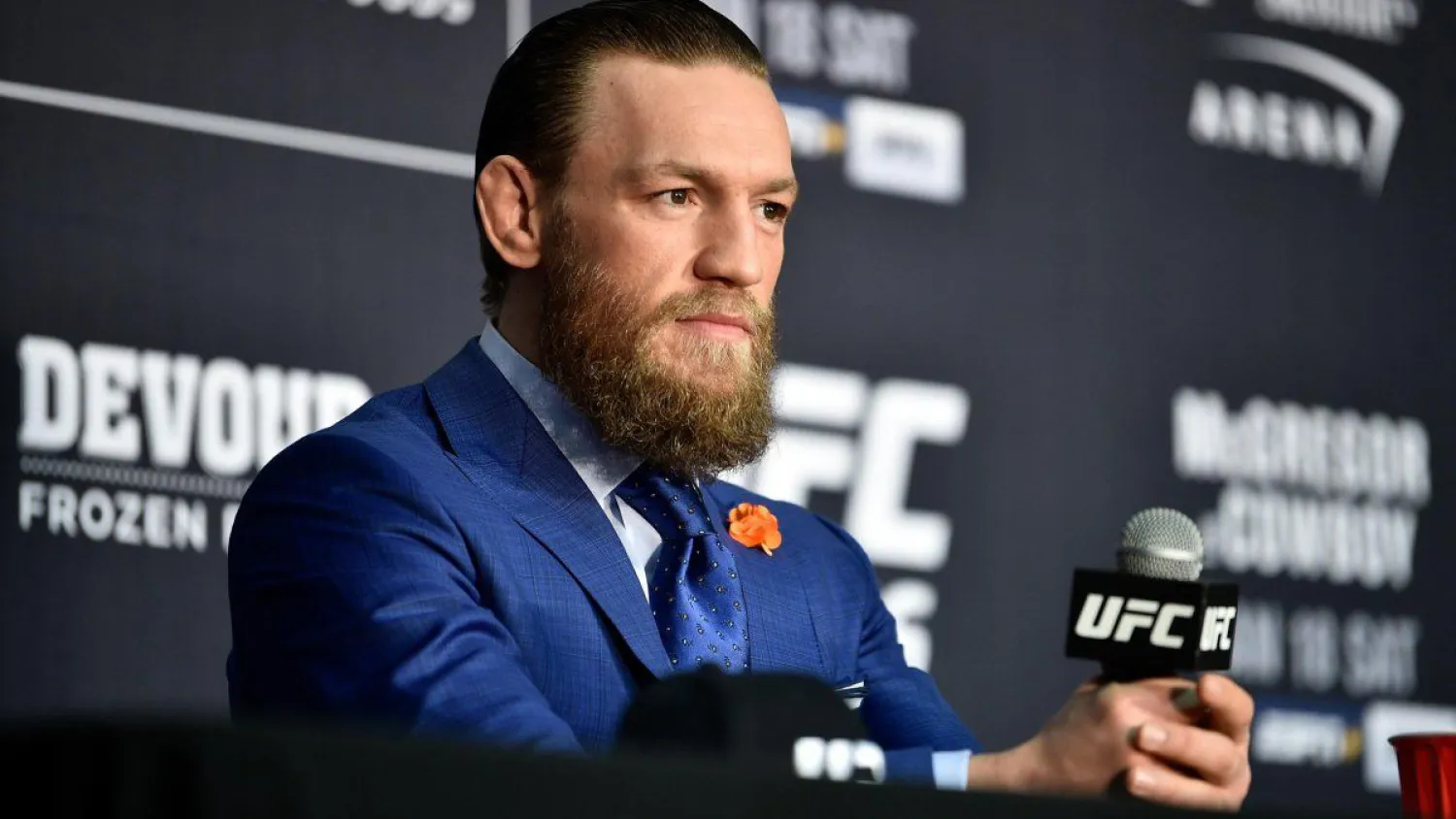 МакГрегор в UFC скоро вернется в октагон