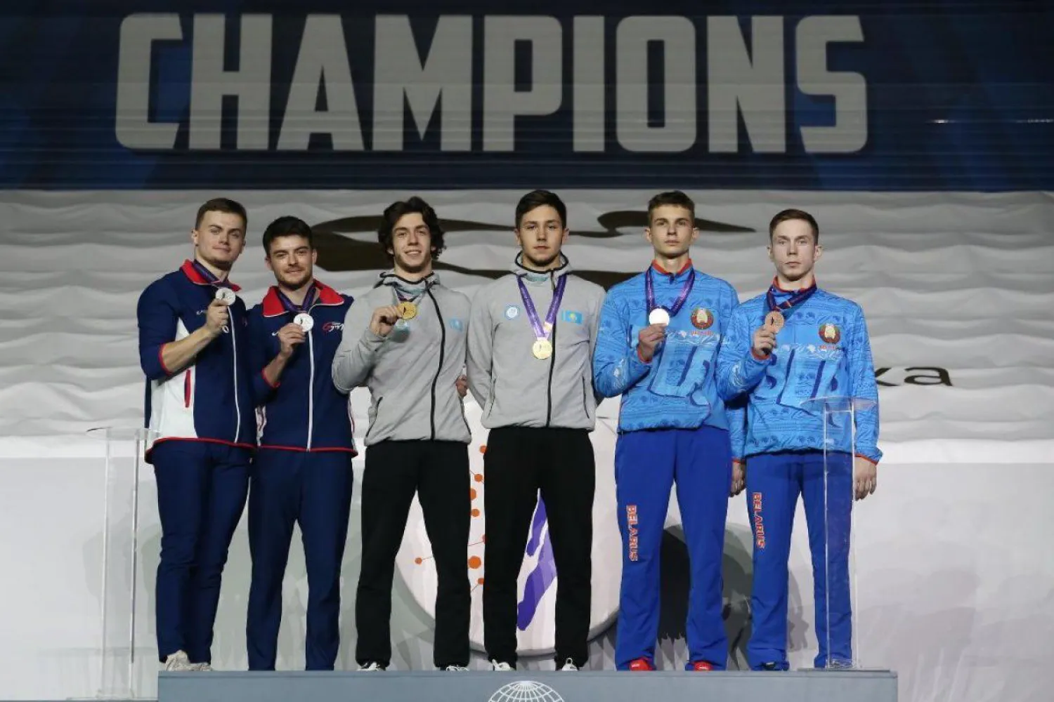 Казахстанские спортсмены выиграли молодежный чемпионат мира по прыжкам на батуте в Азербайджане