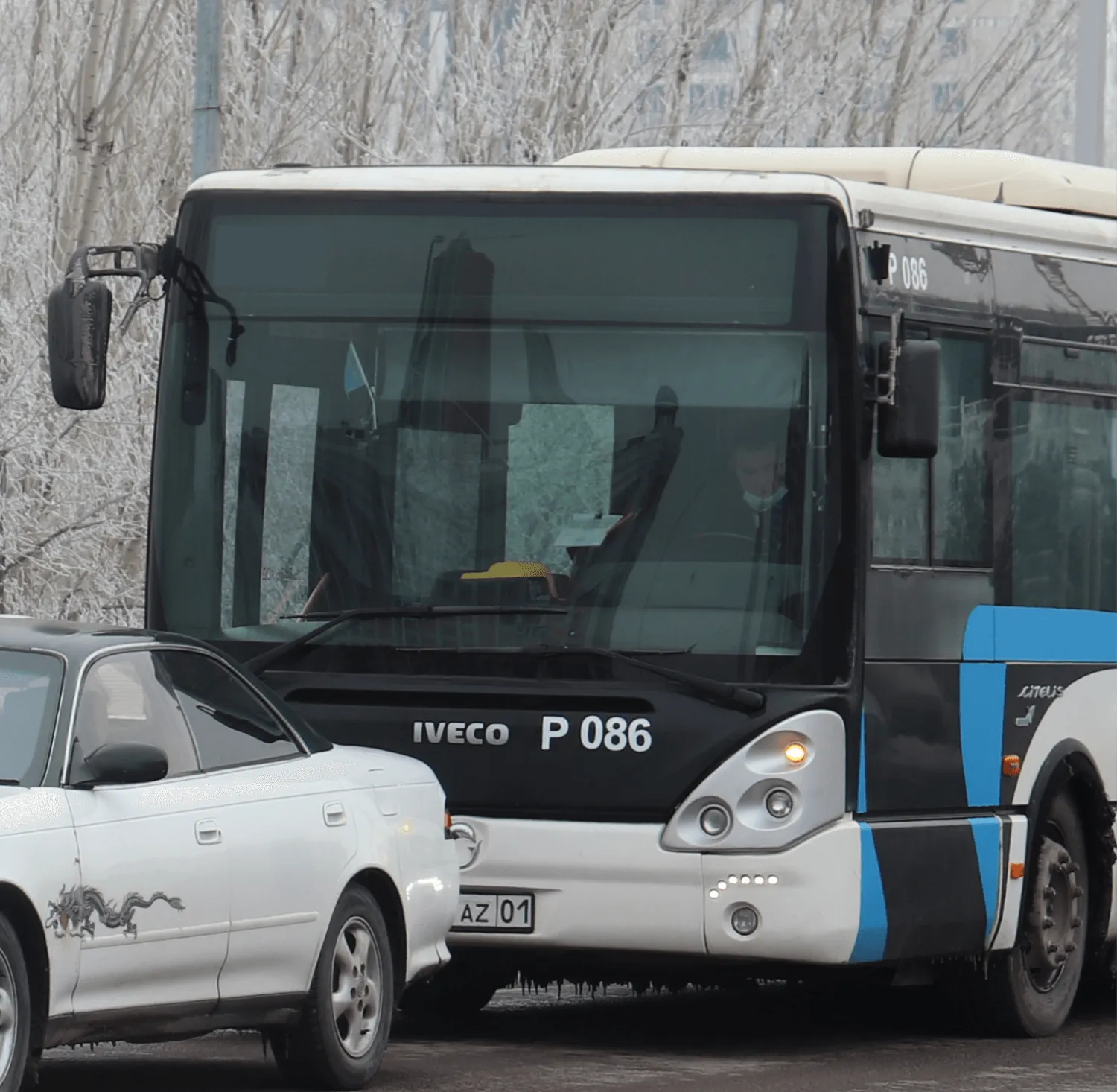 Движение нескольких пригородных маршрутов приостановлено в Астане