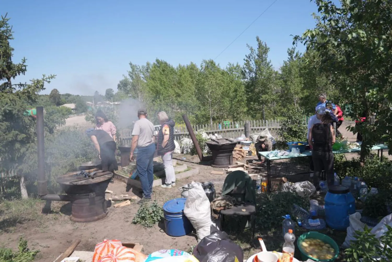 Жителям Бородулихинского района оказывают гуманитарную помощь