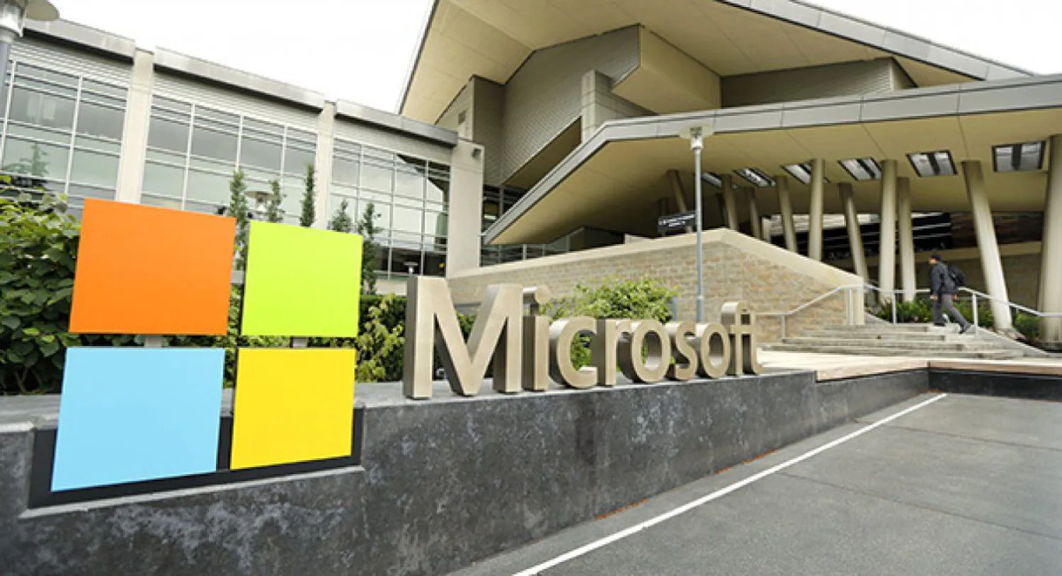 Около 3000 сотрудников Microsoft будут уволены