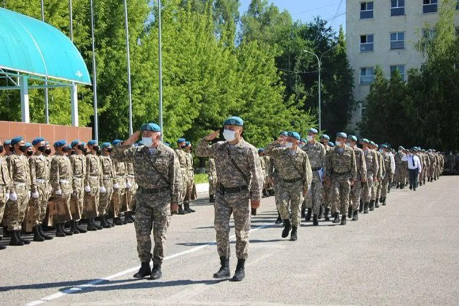 Казахстанские «голубые береты» отмечают профессиональный праздник