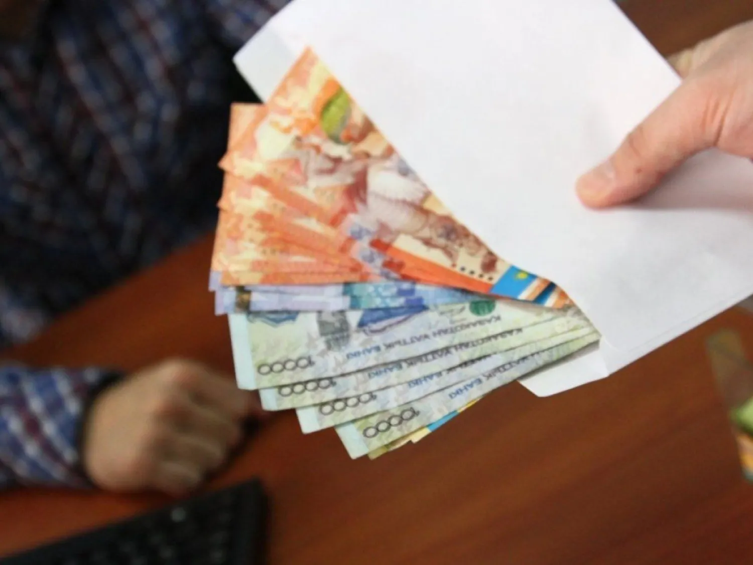 Поборы в школах: противодействие коррупции в системе образования обсудили в Нур-Султане