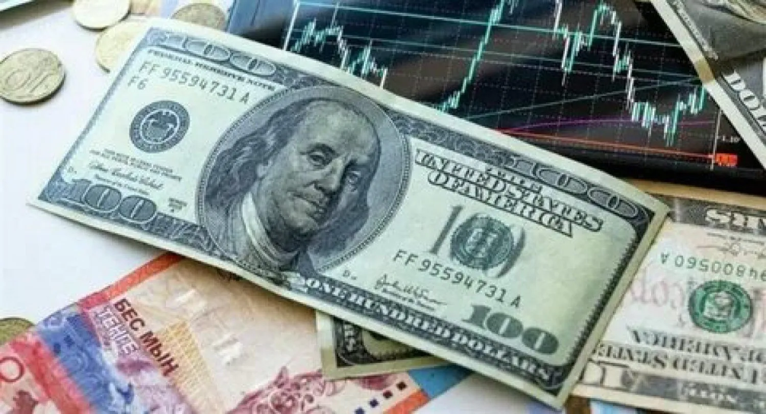 Тенге окреп на 9 тенге по отношению к доллару