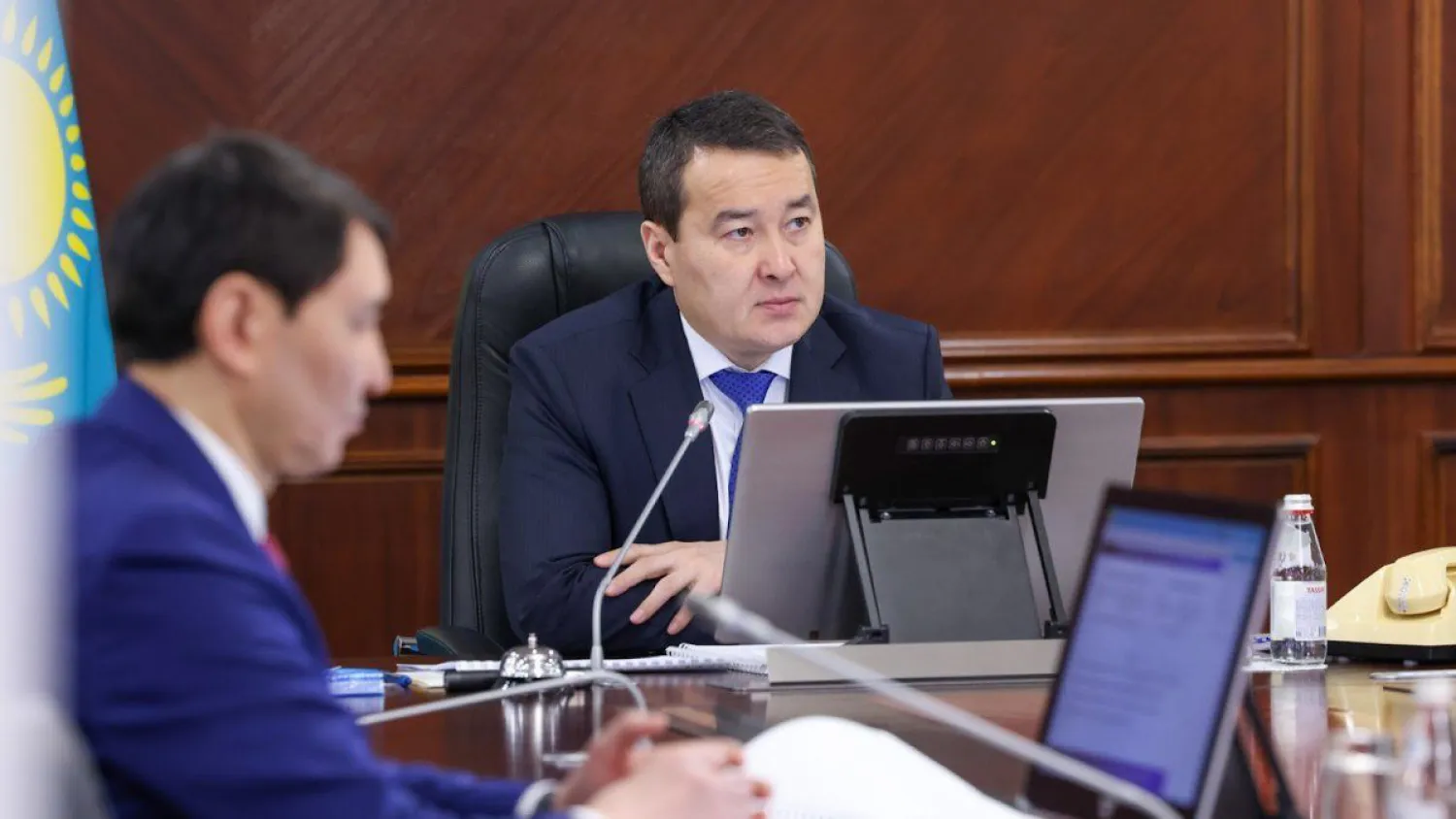 Алихан Смаилов поручил обеспечить внедрение «Атласа профессий» в программы обучения