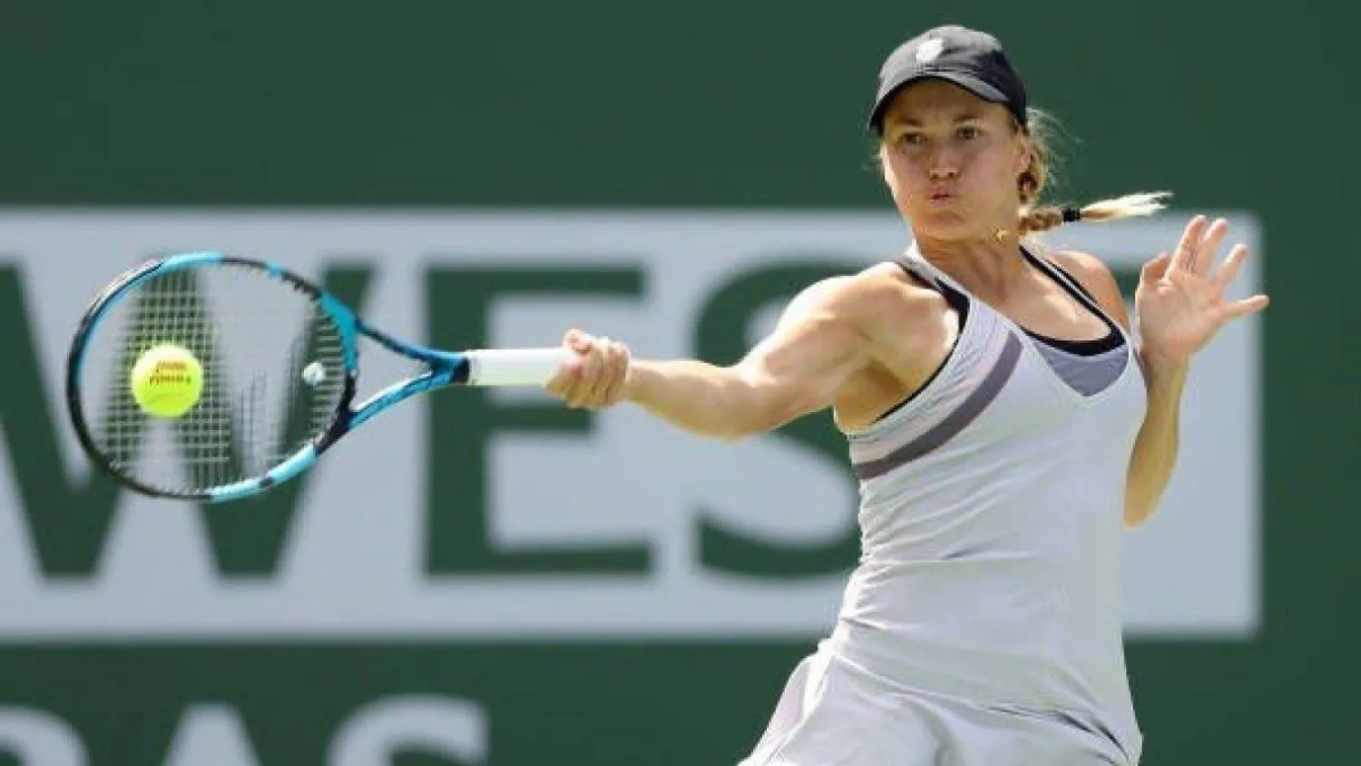 Казахстанская теннисистка стартовала с победы на турнире Indian Wells Masters
