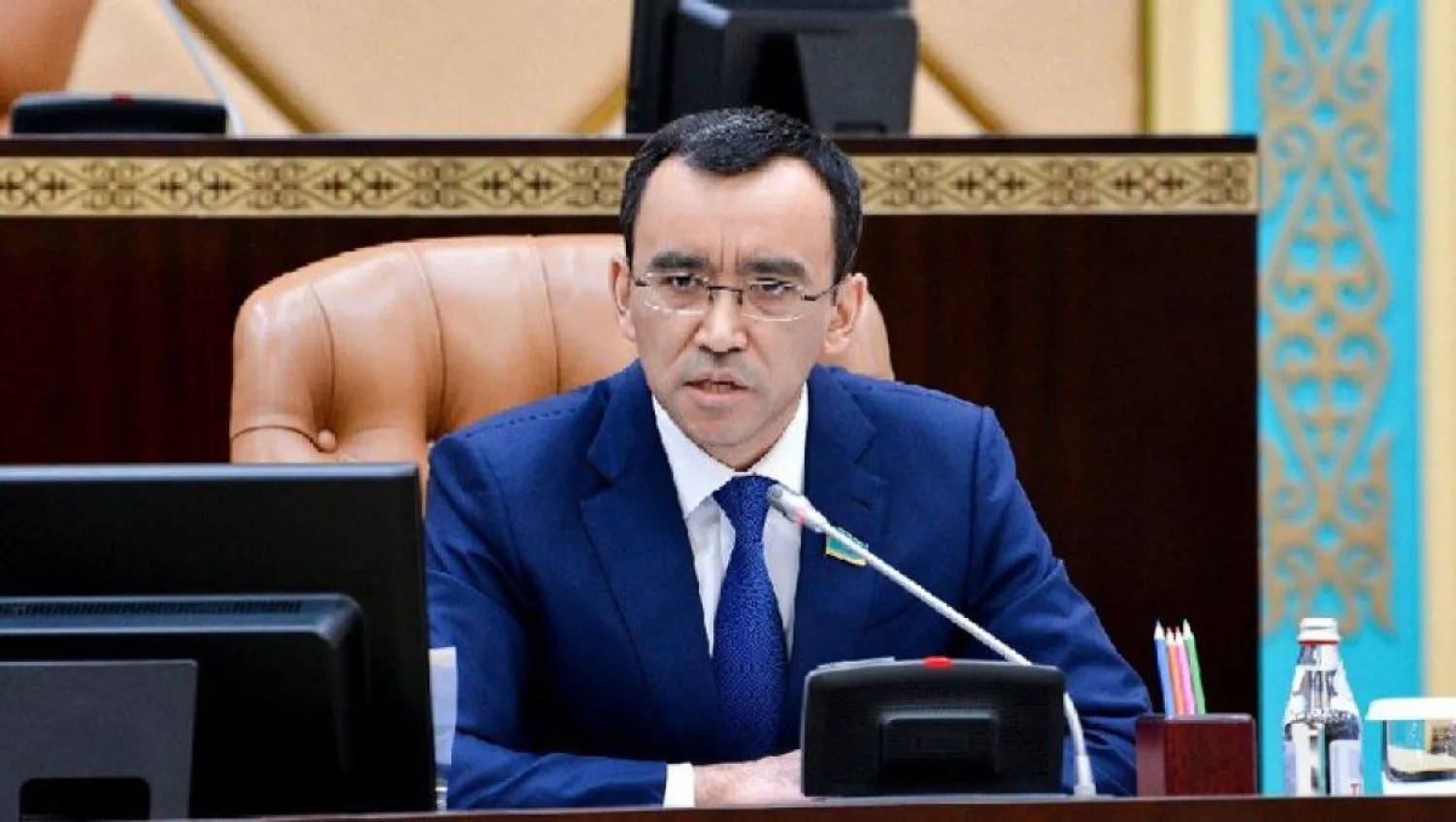 Маулен Ашимбаев высказался о приказе стрелять на поражение