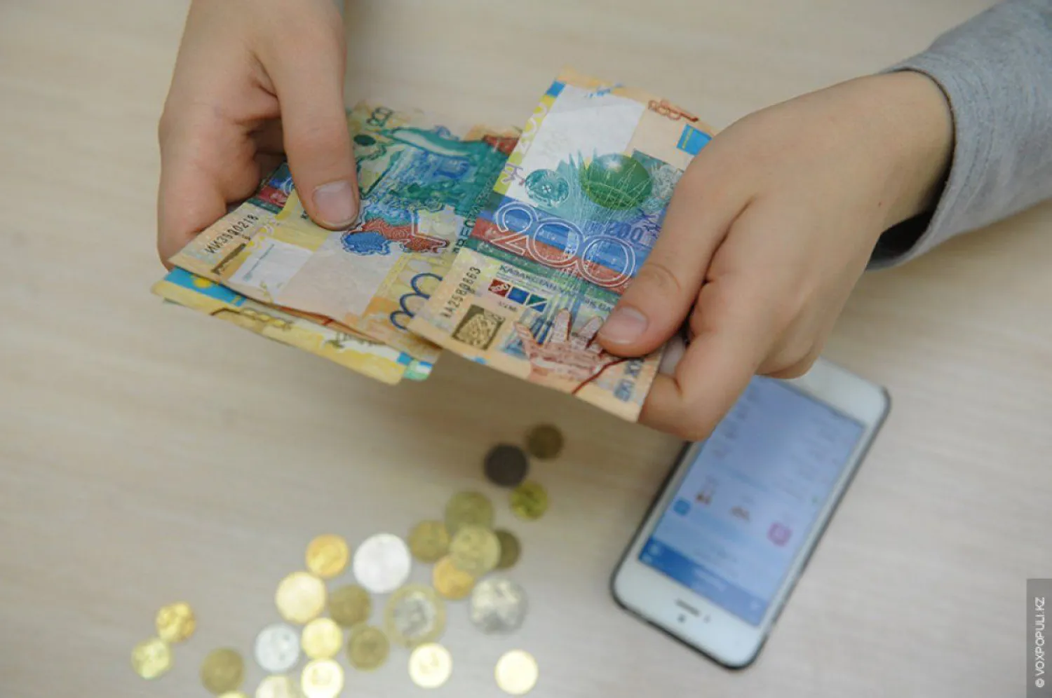 В Нур-Султане влюбленная пара украла деньги и телефон