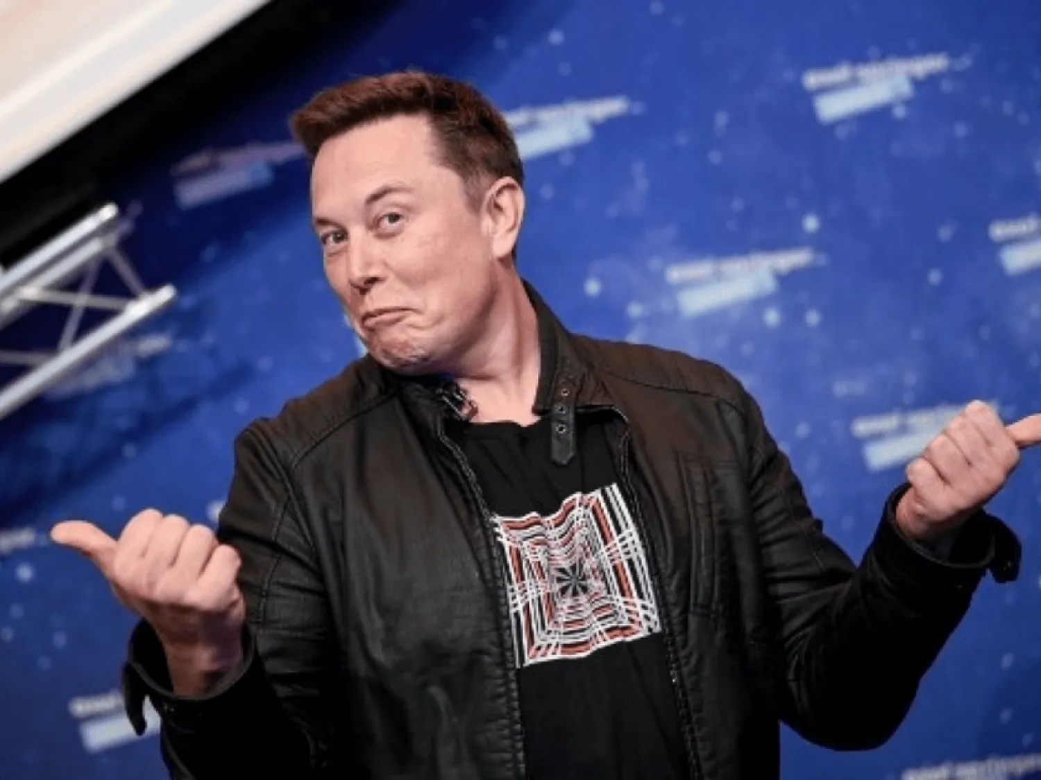 Глава Tesla и SpaceX Илон Маск признан самым богатым человеком планеты по версии Forbes