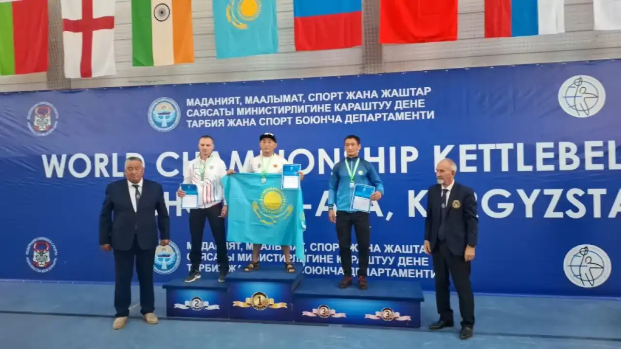 Казахстанский десантник стал чемпионом по гиревому спорту