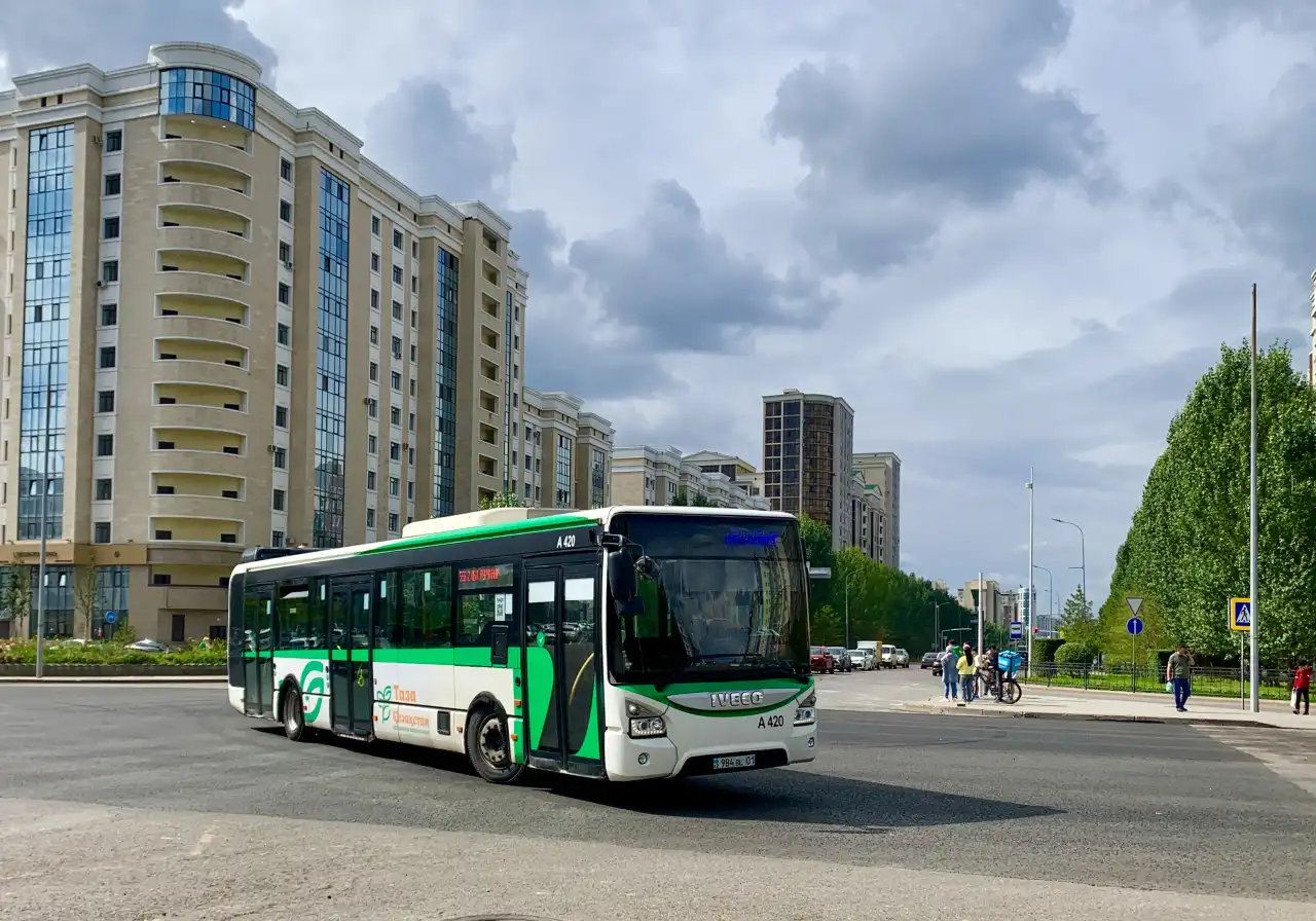 Временно изменены маршруты автобусов в столице