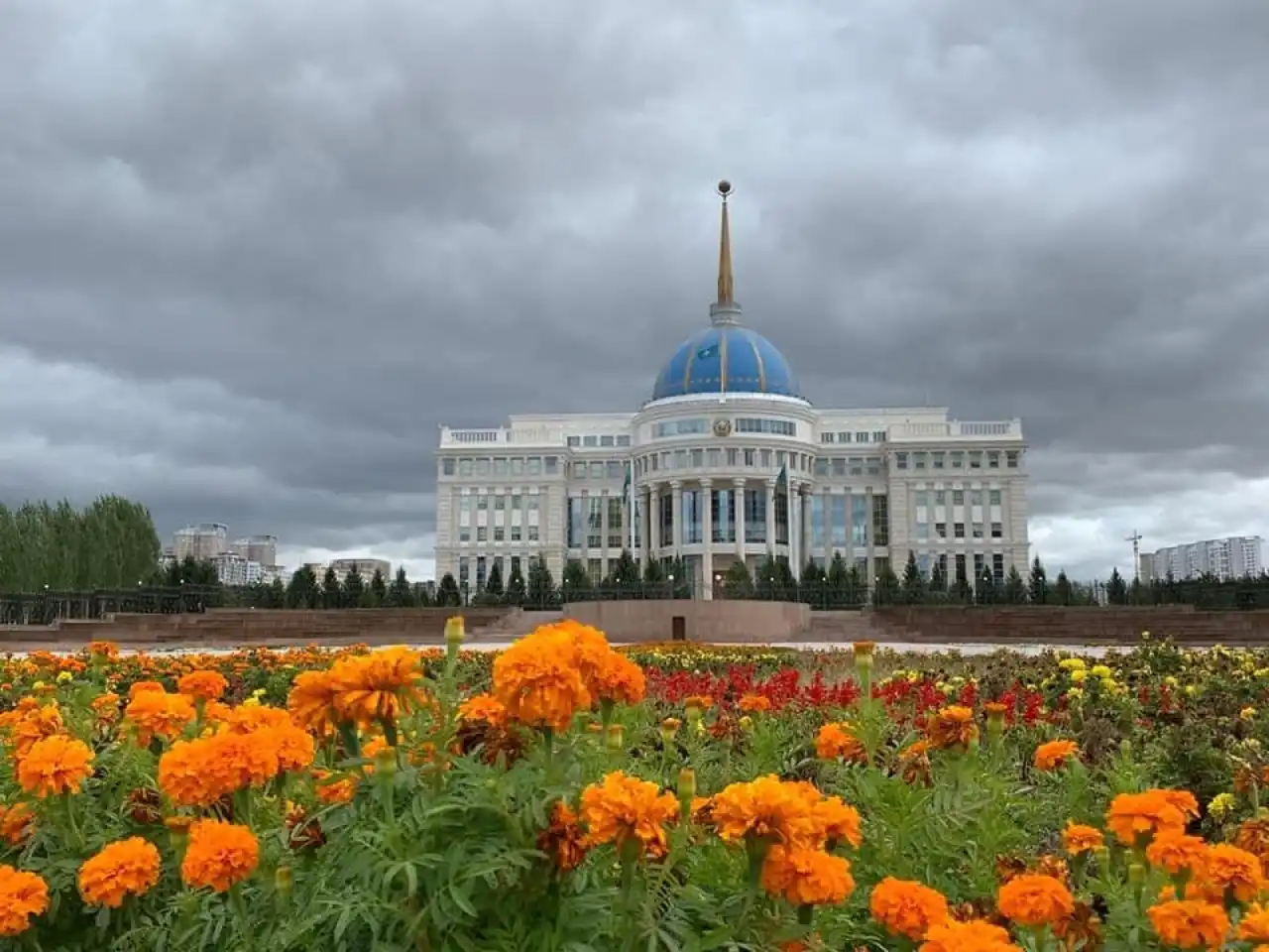 В Астане перекроют пешеходный мост