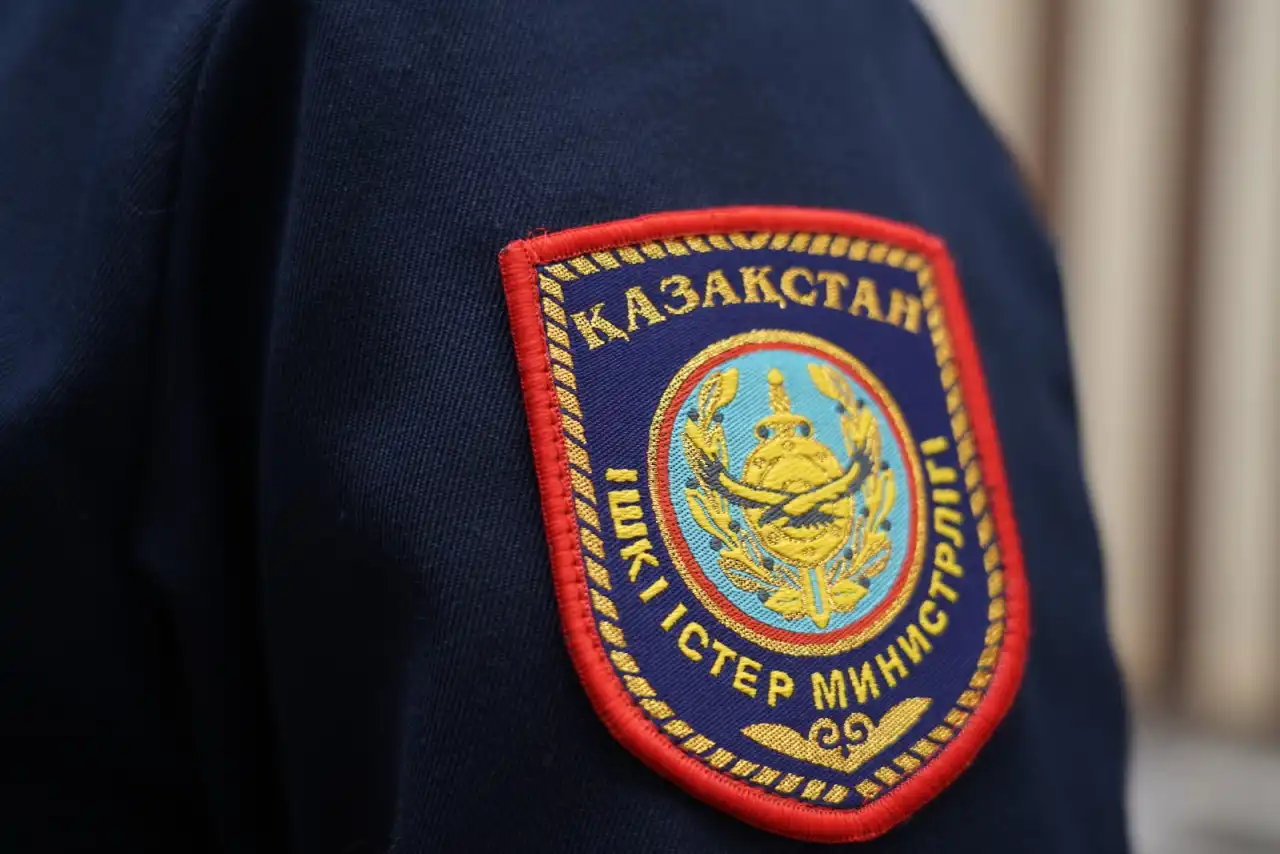 Полиция задержала пьяного курьера за дебош в кофейне Астаны