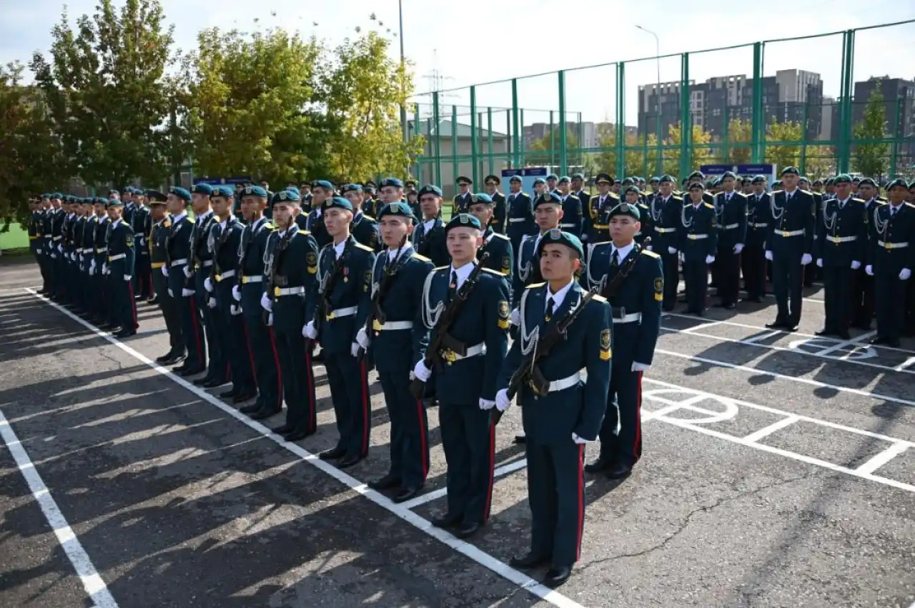 Свыше 500 военнослужащих направлены на обучение в зарубежные военные вузы и учебные центры