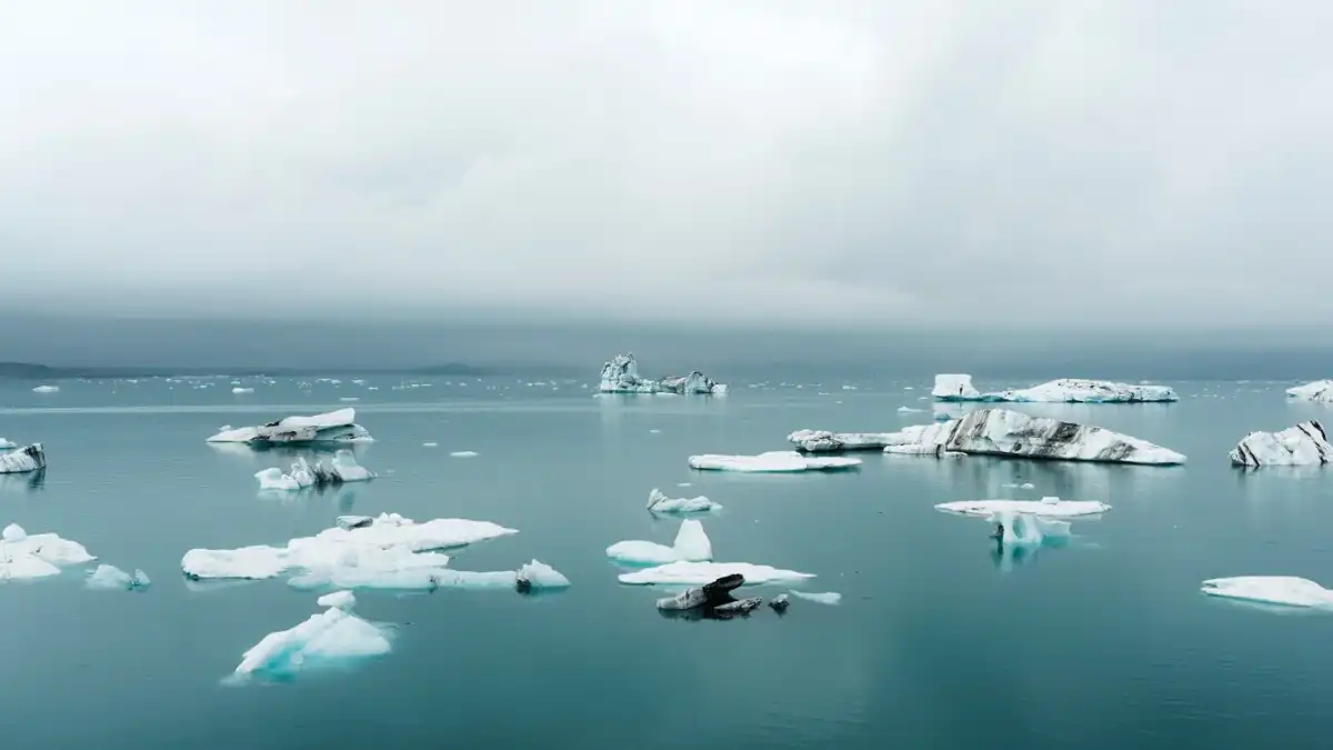 Морской лед тает рекордными темпами. Глобальное потепление в действии