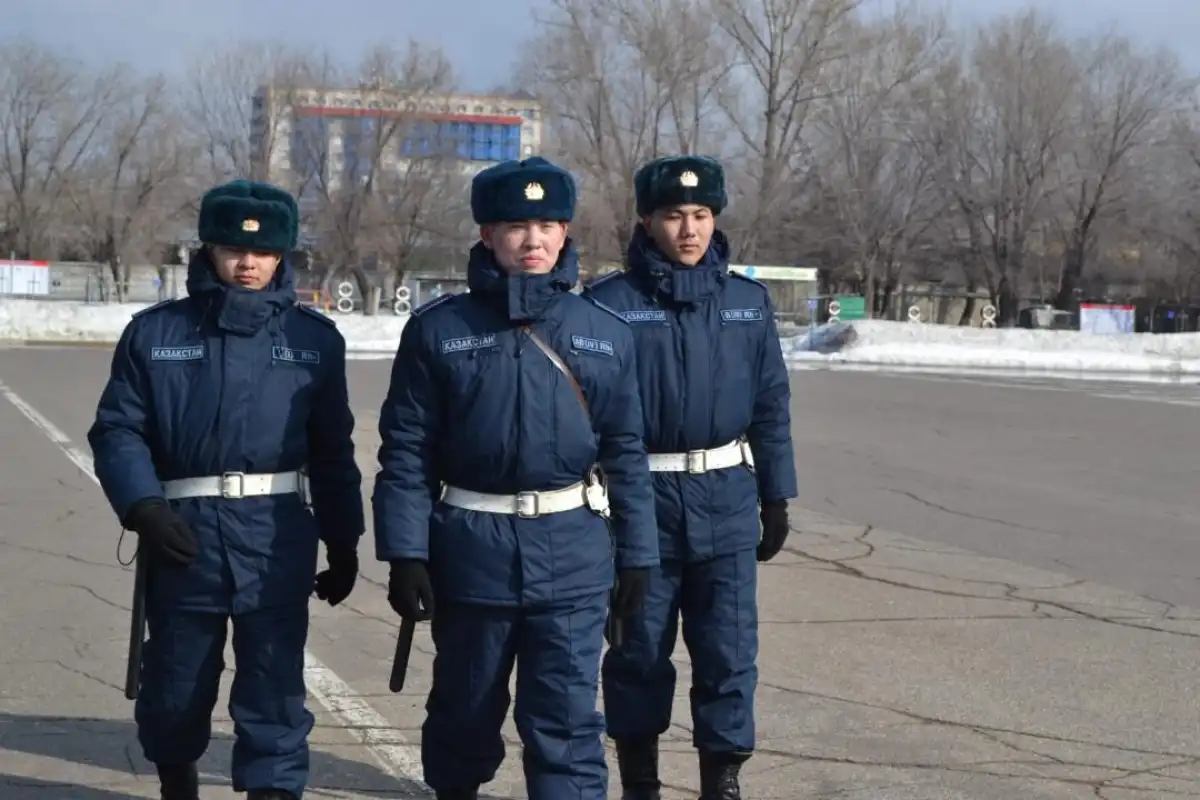 Агрессивные подростки в Уральске избили школьницу. Ребенка спасли гвардейцы